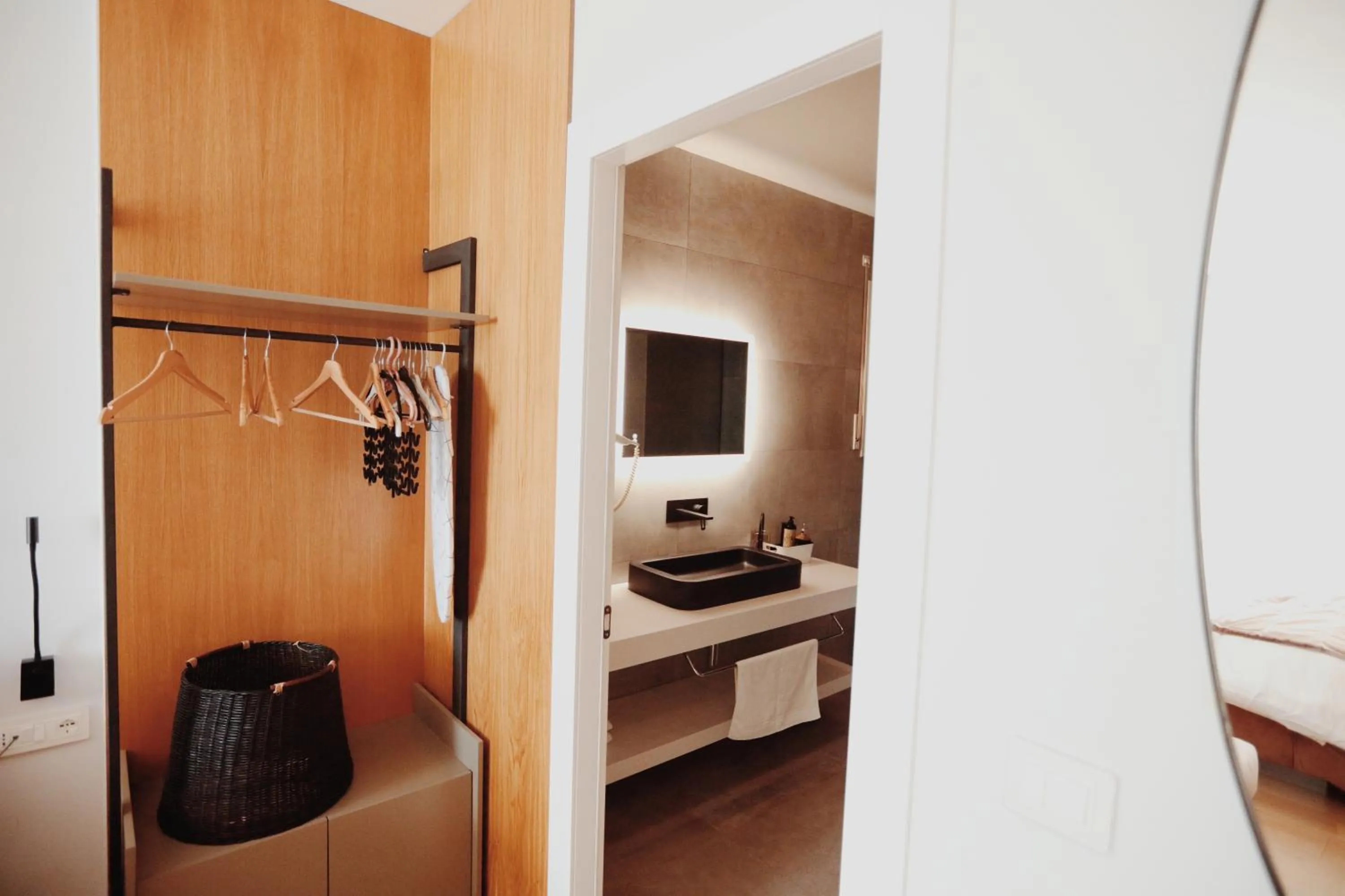 wardrobe in Grand Mirage