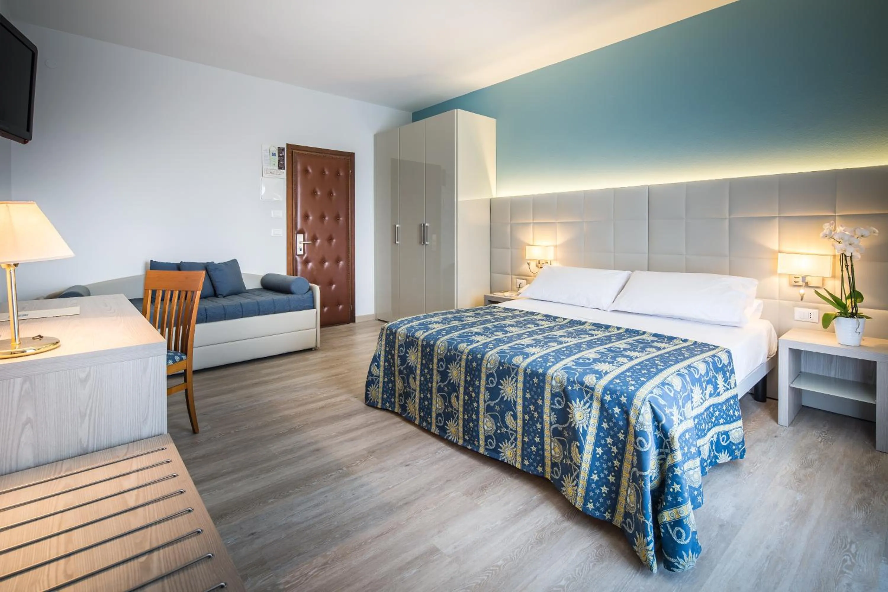 Photo of the whole room, Bed in Hotel San Giorgio Resort 4S