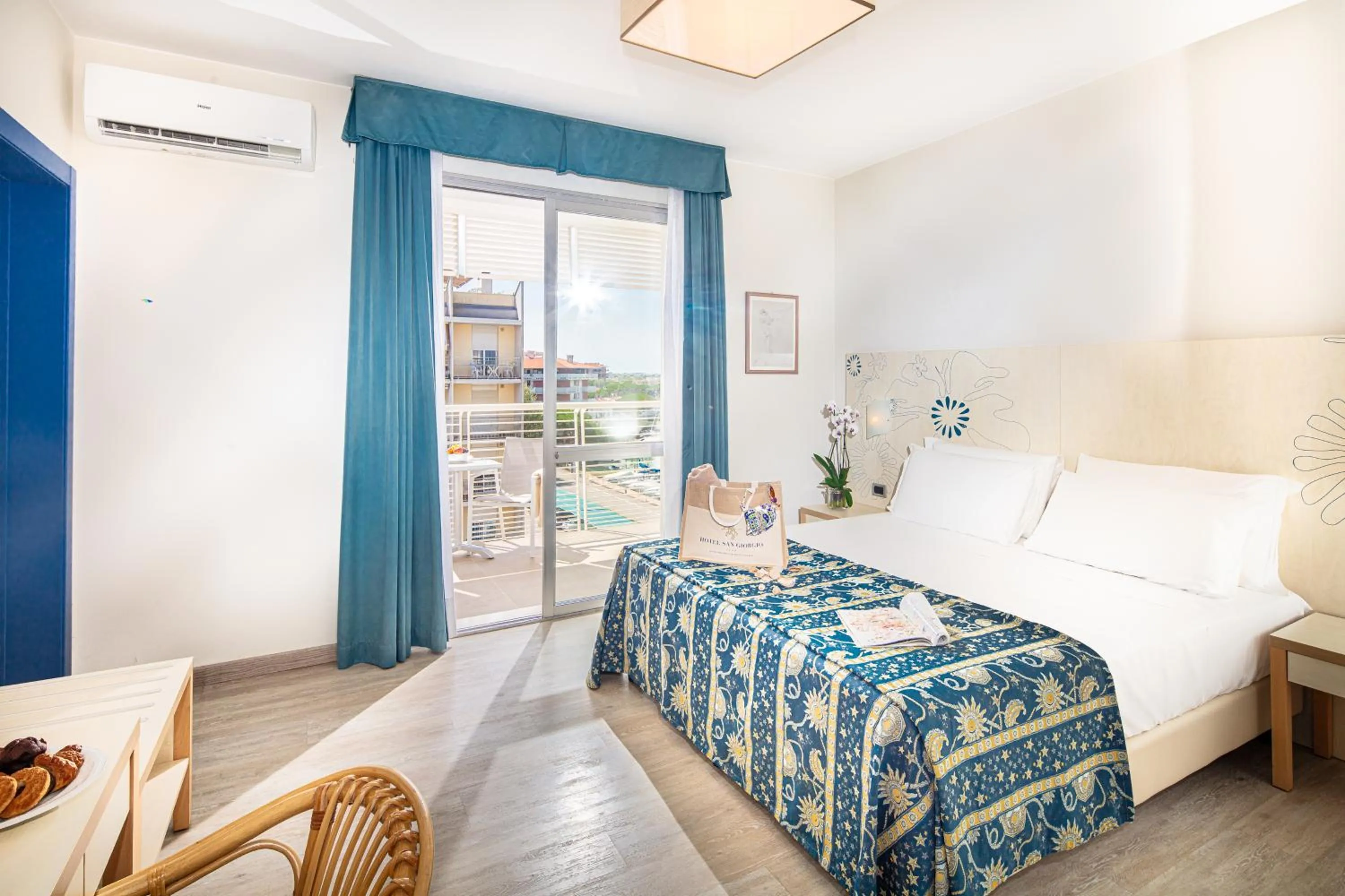 Restaurant/places to eat, Bed in Hotel San Giorgio Resort 4S