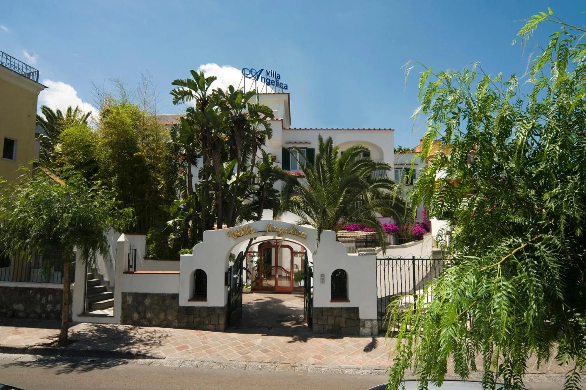 Facade/entrance in Hotel Villa Angelica