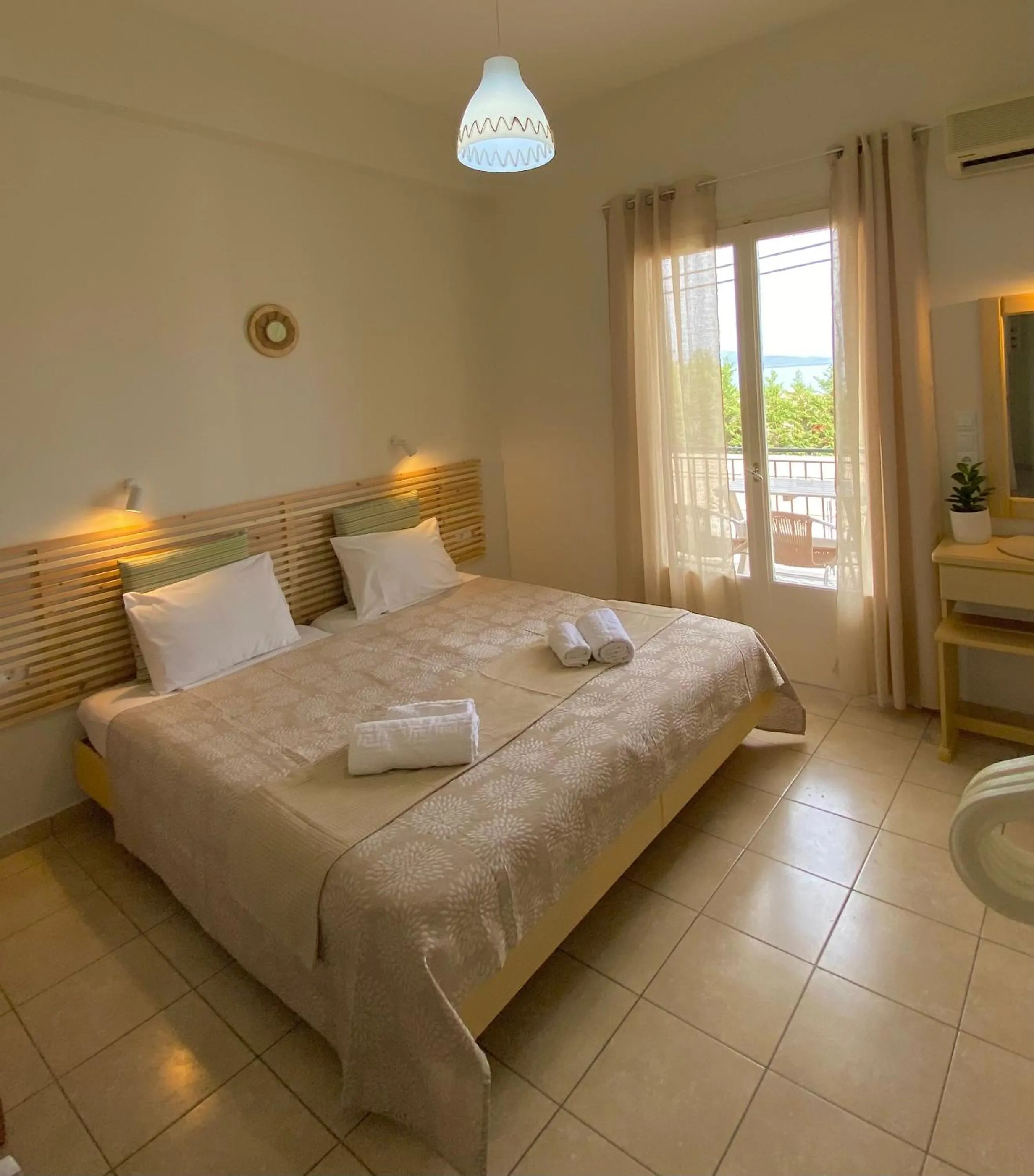 Lemon Art Hotel Apartments