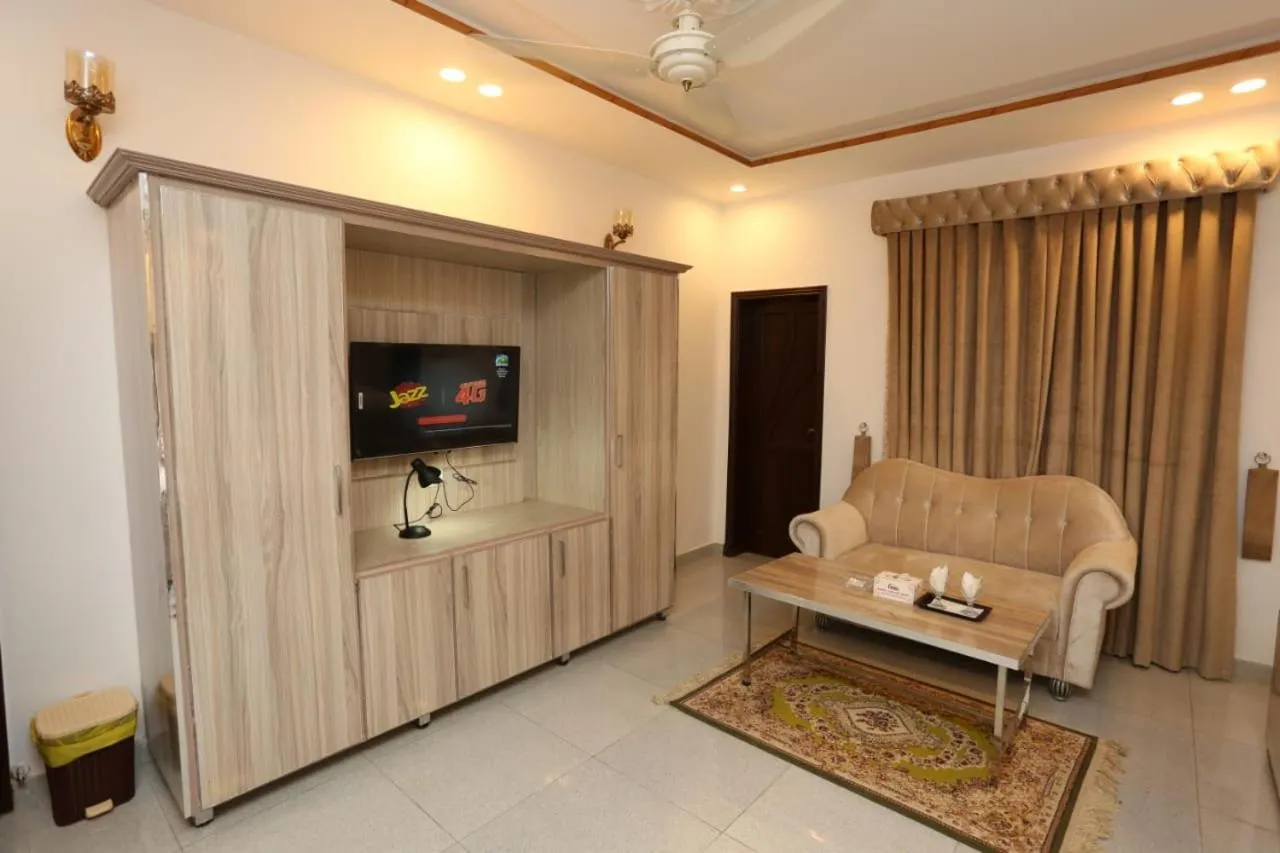 TV and multimedia in Grand Swiss Hotel&Apartment Lahore