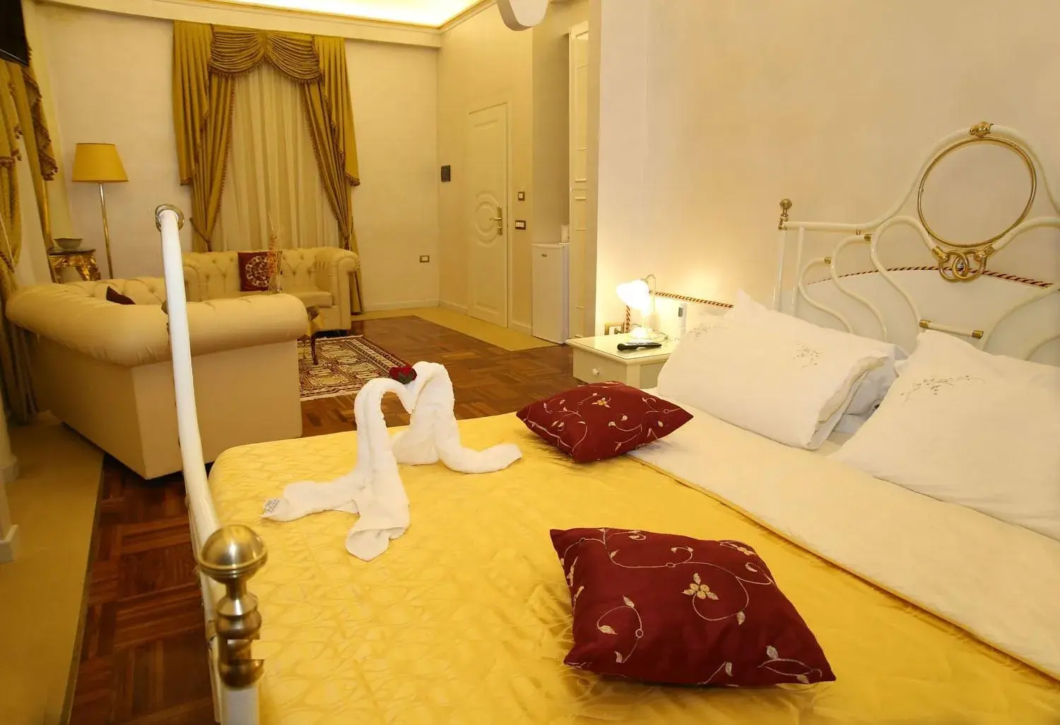 Deluxe Room in Grand Hotel Osman Deluxe Room in Grand Hotel Osman