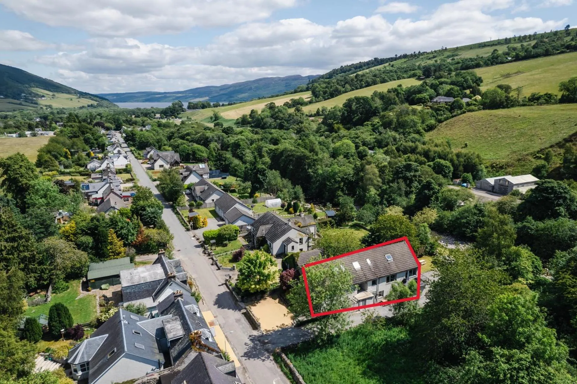 Stylish Garden Flat Near Loch Ness