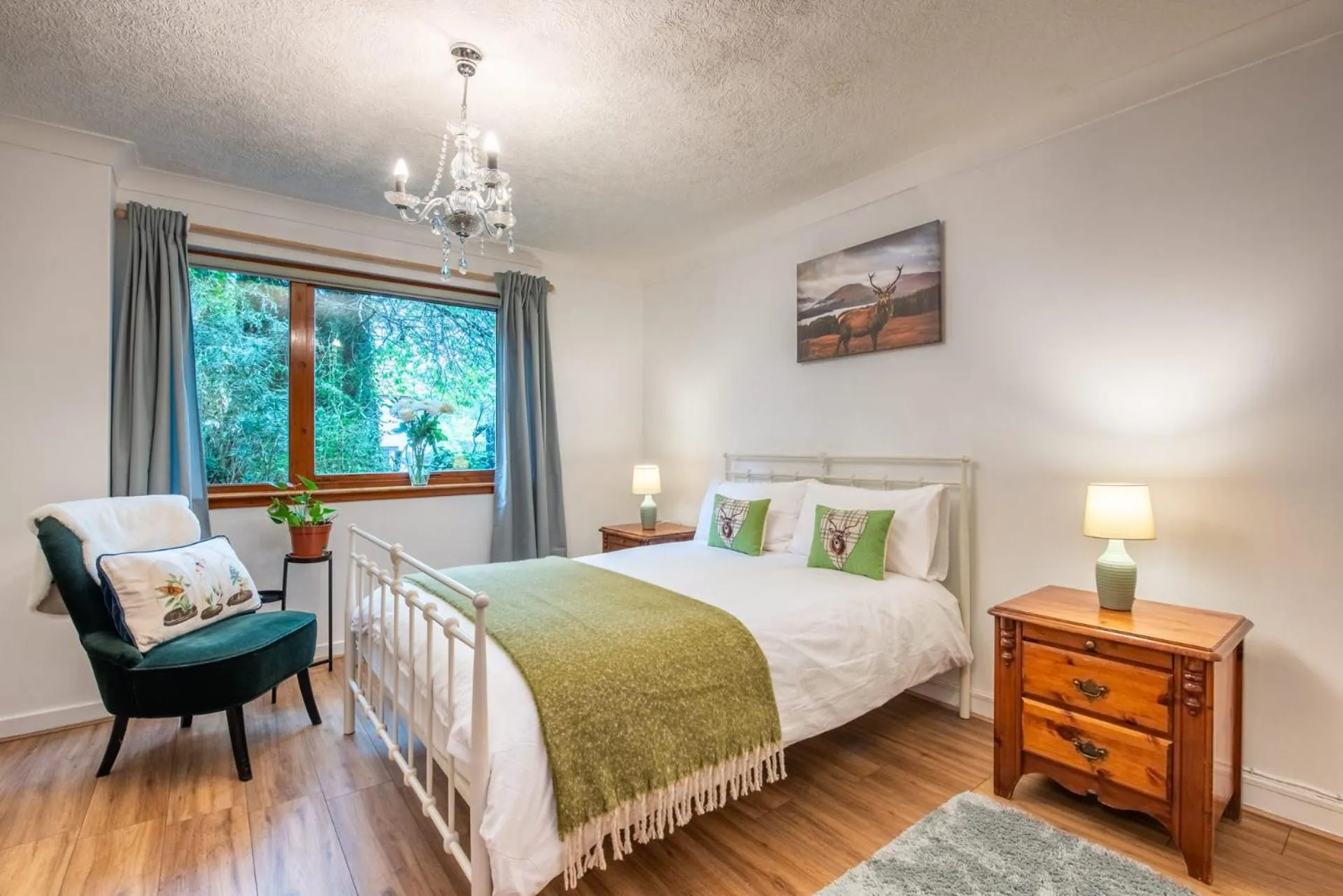 Stylish Garden Flat Near Loch Ness