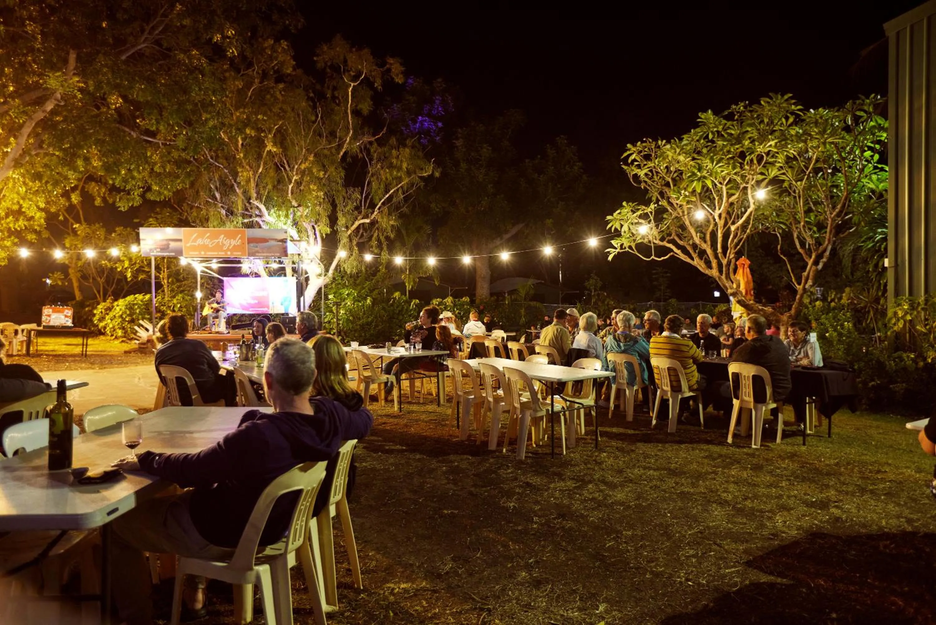 Evening entertainment in Discovery Resorts - Lake Argyle