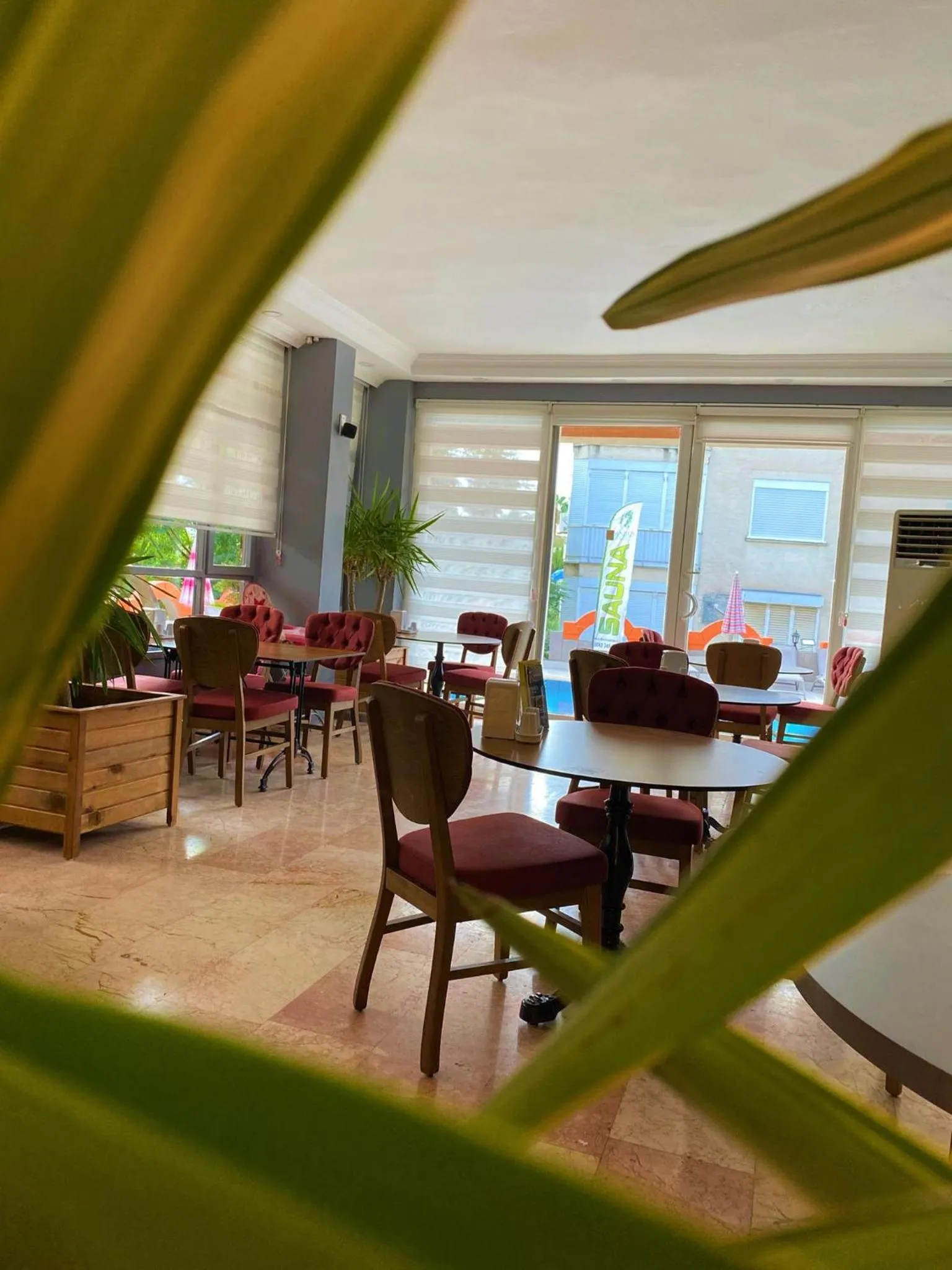 Restaurant/places to eat in DIONISUS LARA