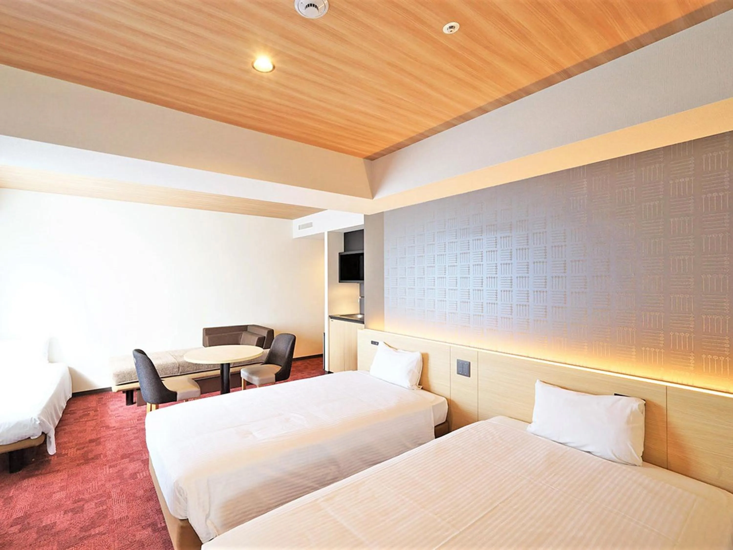 Photo of the whole room, Bed in CHISUN PREMIUM Kyoto Kujo