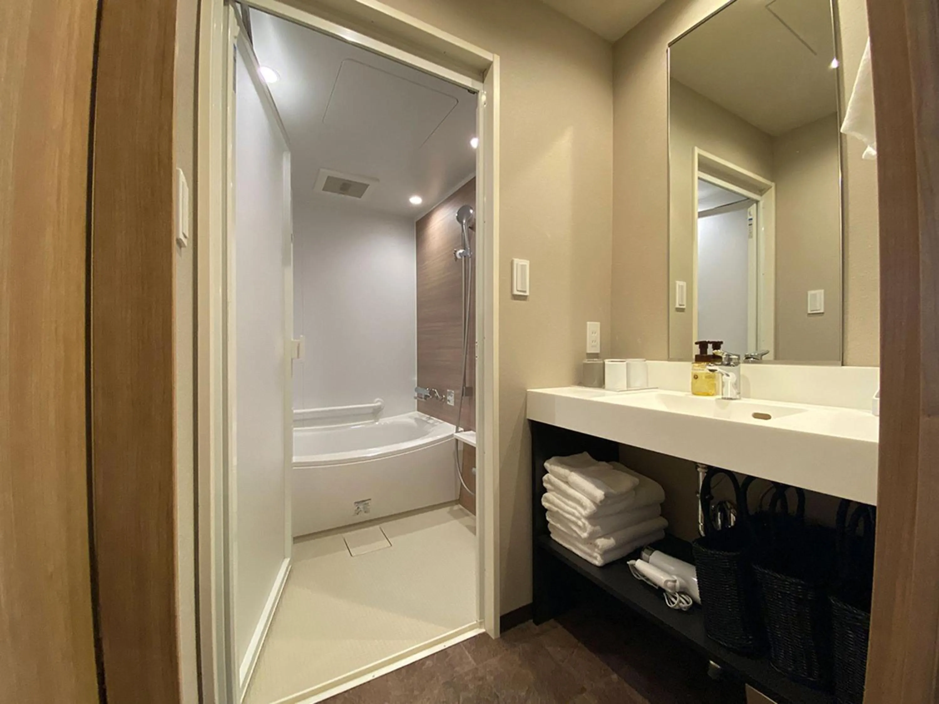 Bathroom in CHISUN PREMIUM Kyoto Kujo