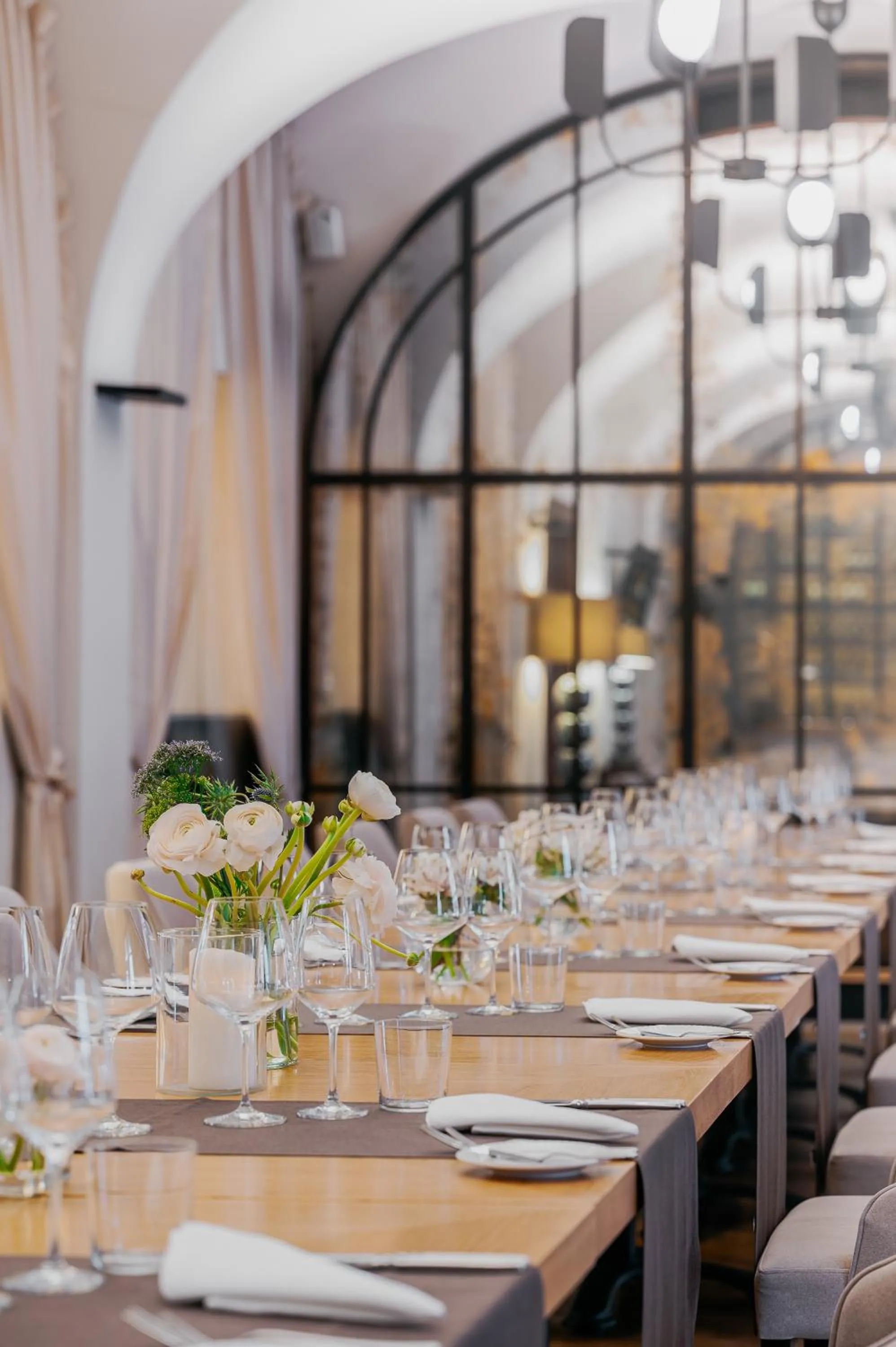 Restaurant/places to eat in Mamaison Le Regina Boutique Hotel