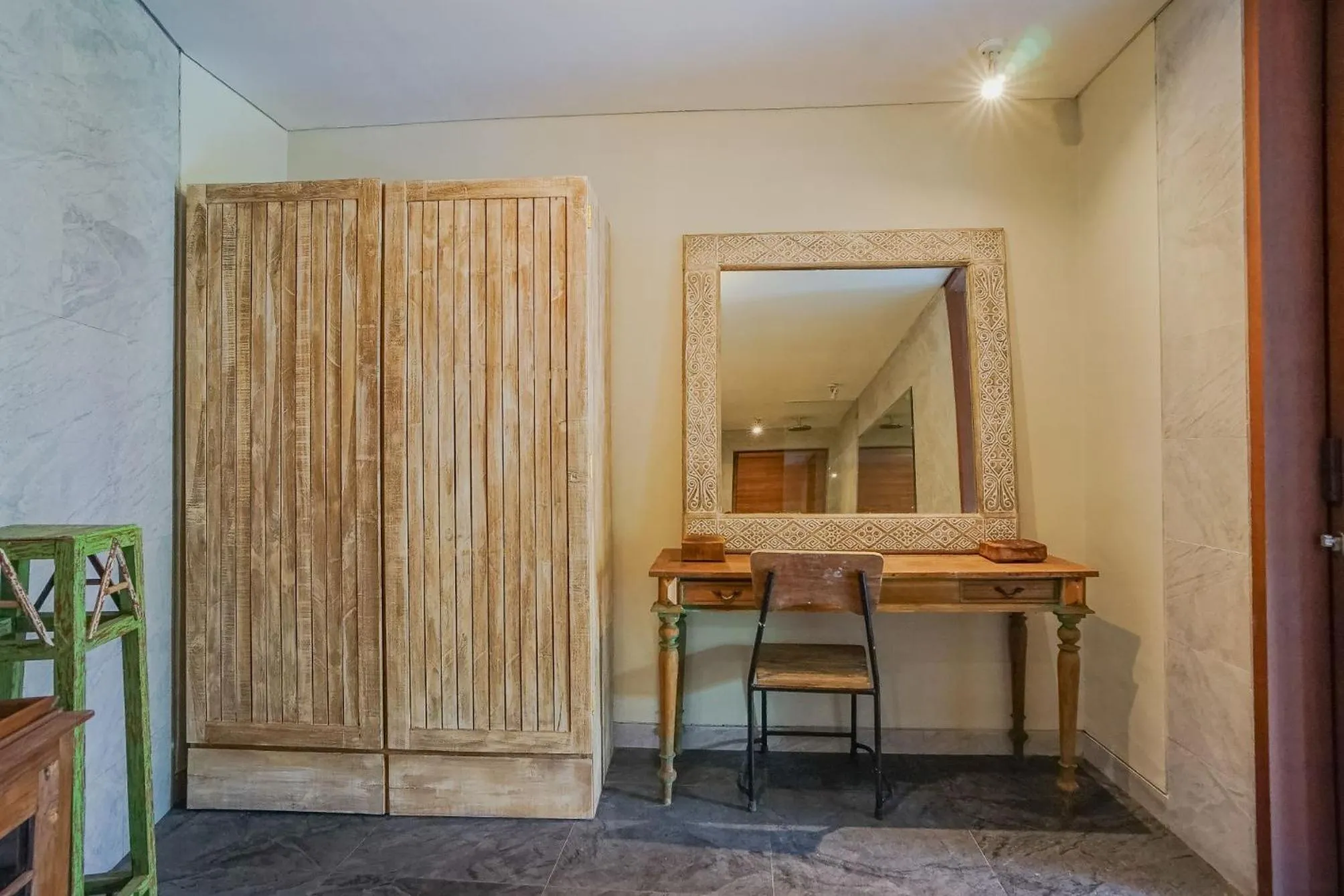 wardrobe in Nayaka Living Ubud