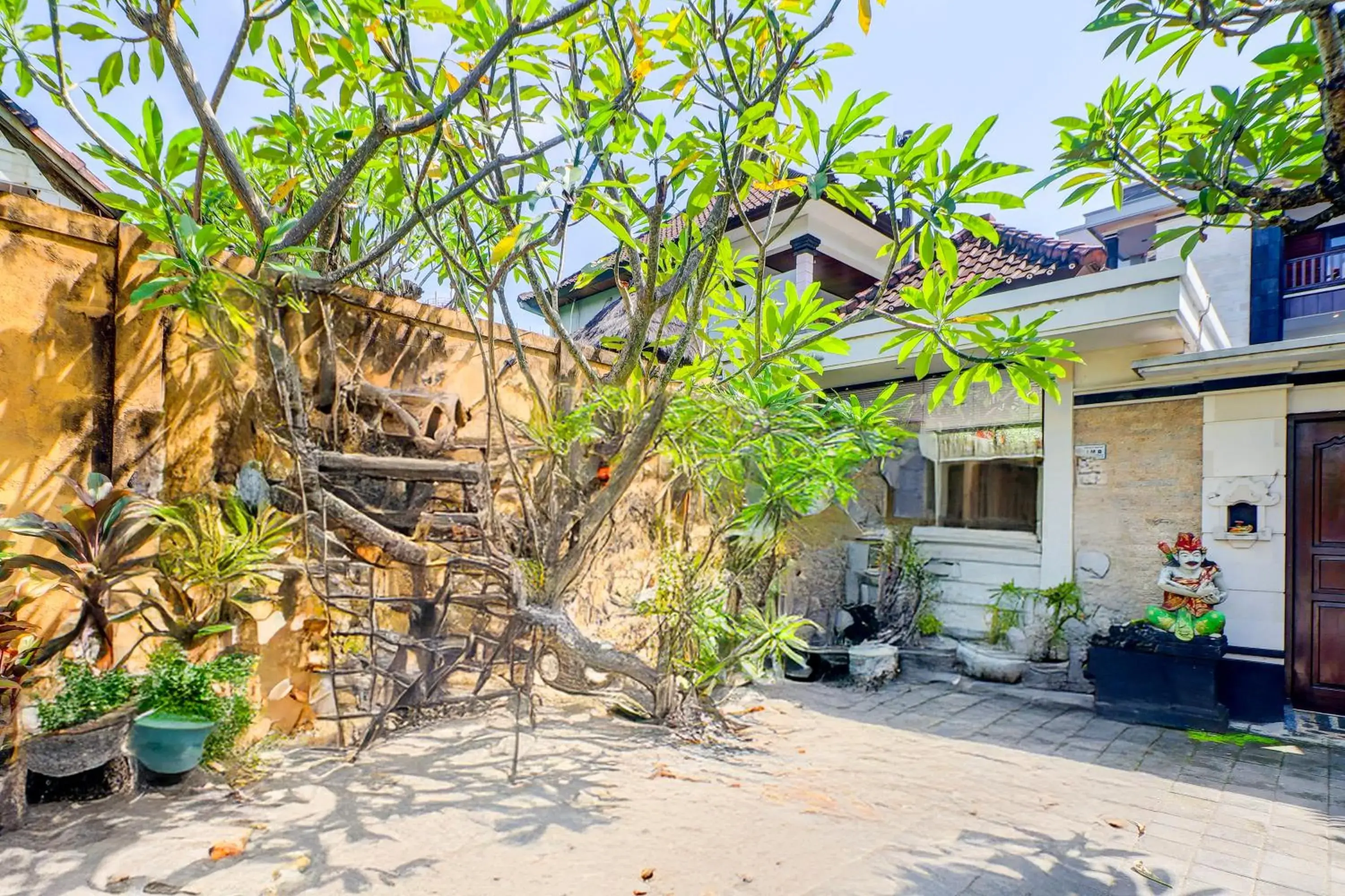 Lobby or reception in Collection O Bali near Keonganan Beach formerly New Asta Graha Homestay Lobby or reception in Collection O Bali near Keonganan Beach formerly New Asta Graha Homestay
