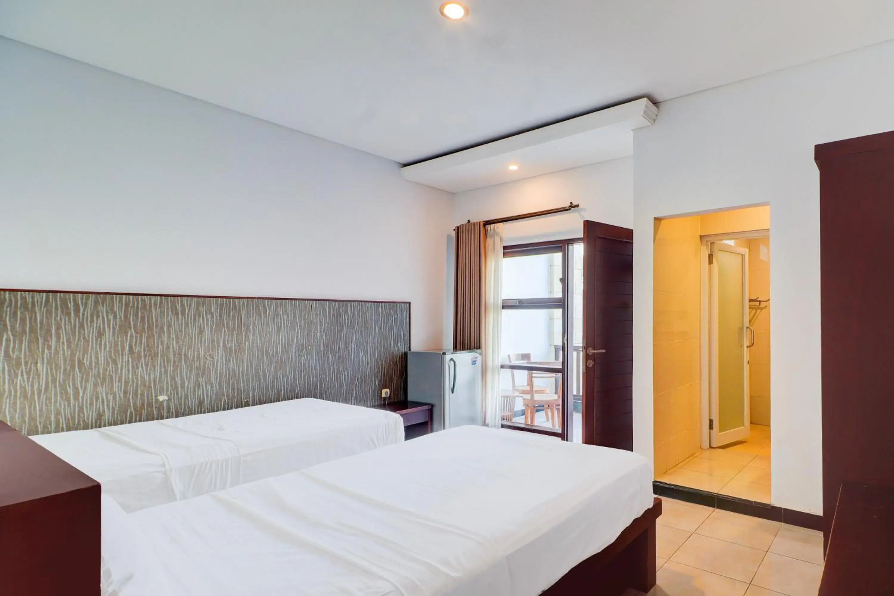Deluxe Twin Room in Collection O Bali near Kedonganan Beach formerly New Asta Graha Homestay Deluxe Twin Room in Collection O Bali near Kedonganan Beach formerly New Asta Graha Homestay