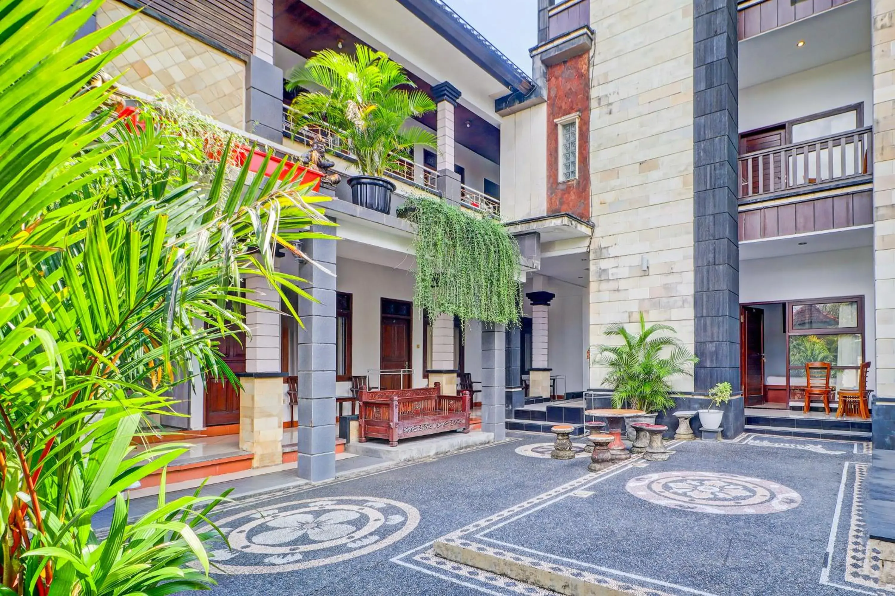 Lobby or reception in Collection O Bali near Keonganan Beach formerly New Asta Graha Homestay Lobby or reception in Collection O Bali near Keonganan Beach formerly New Asta Graha Homestay
