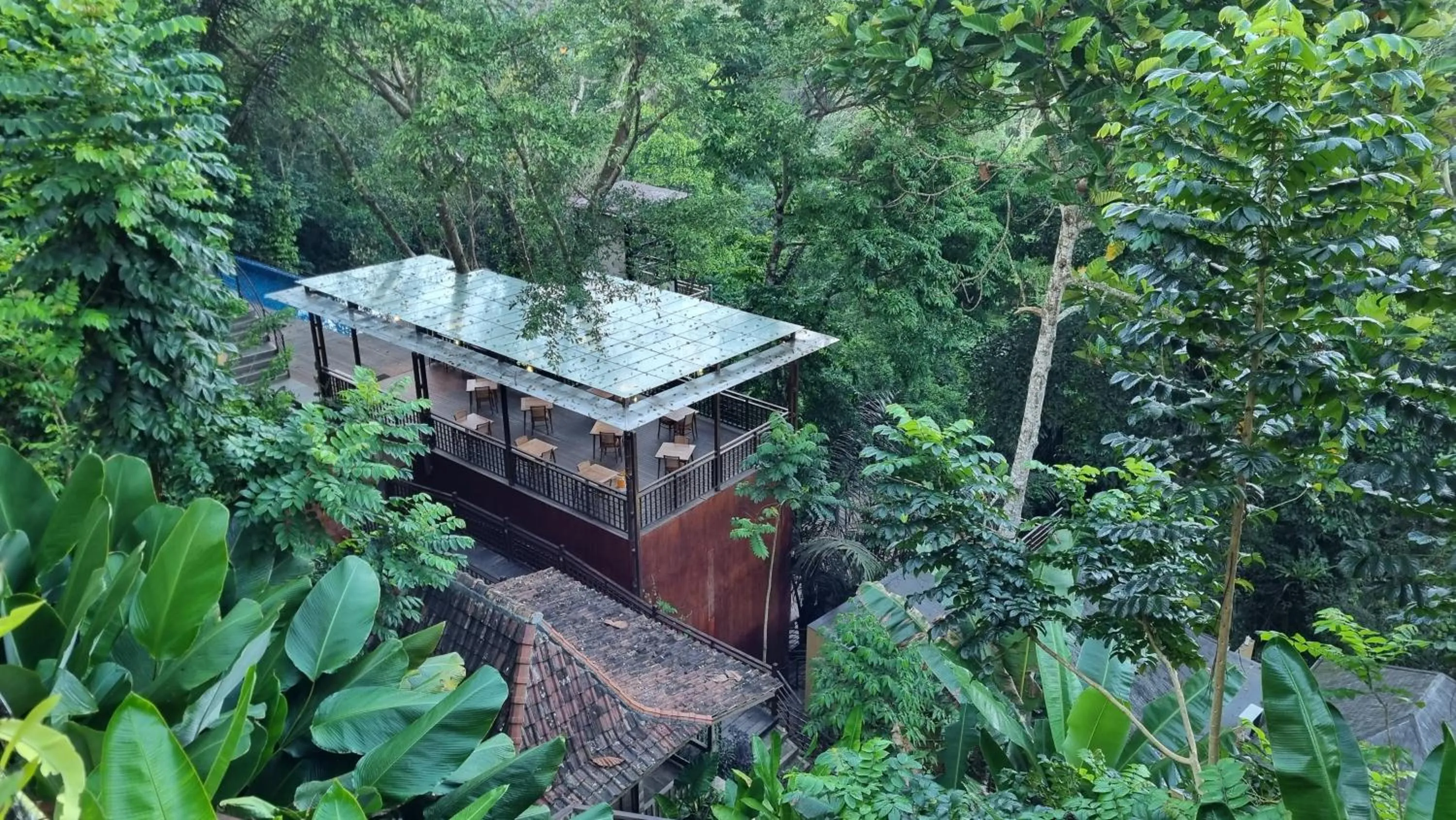 Restaurant/places to eat in The Sebali Resort