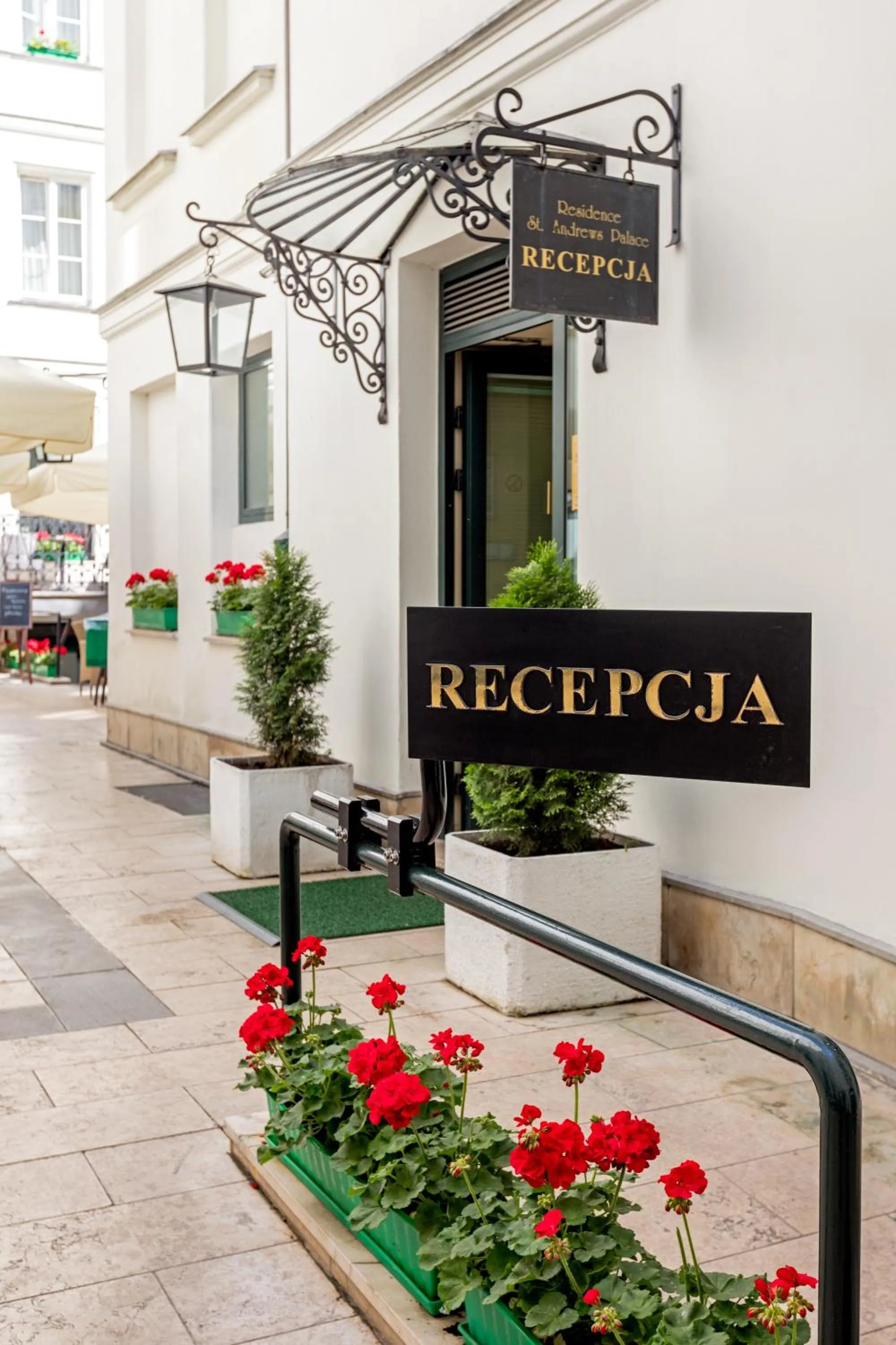 Patio in Residence St. Andrew's Palace