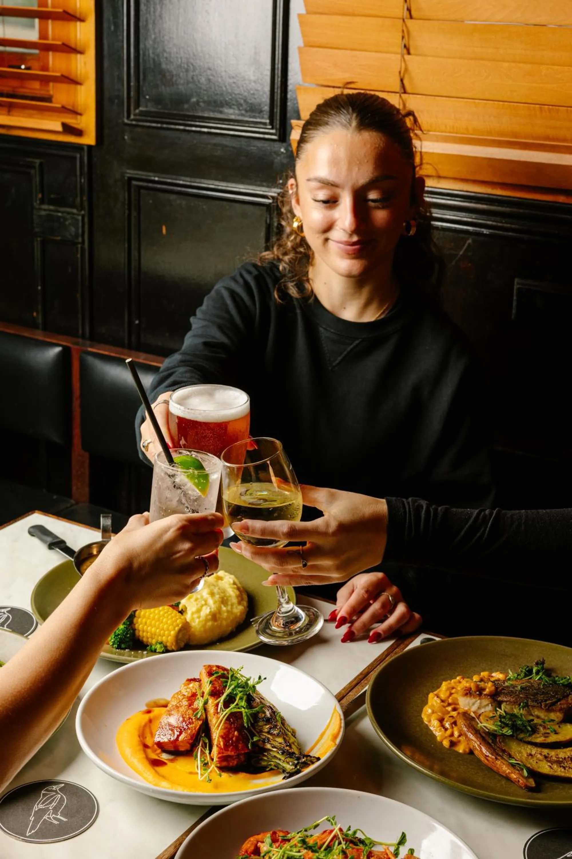 Restaurant/places to eat in Hotel Concord