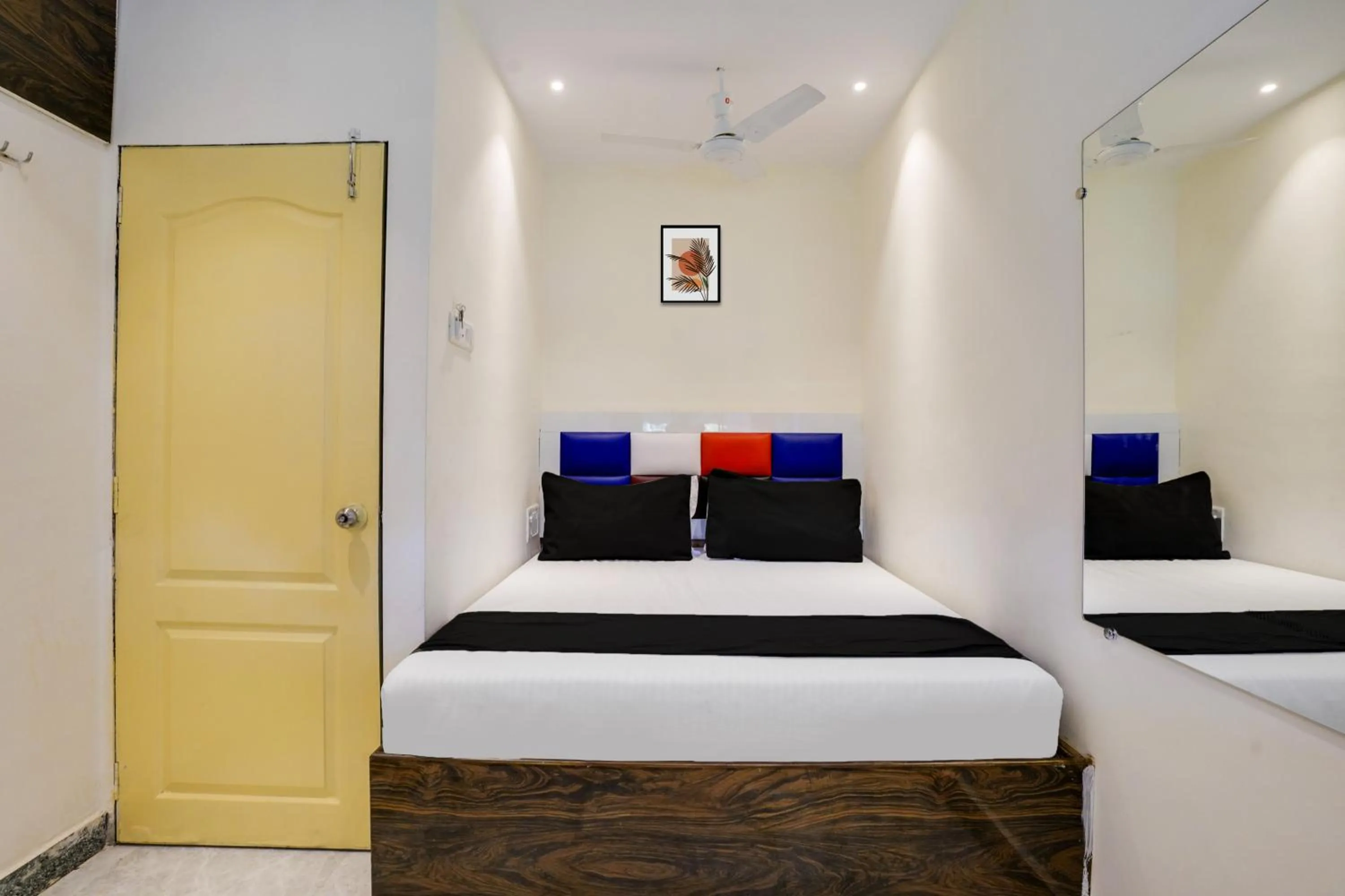 Bedroom, Bed in Hotel Orange Residency