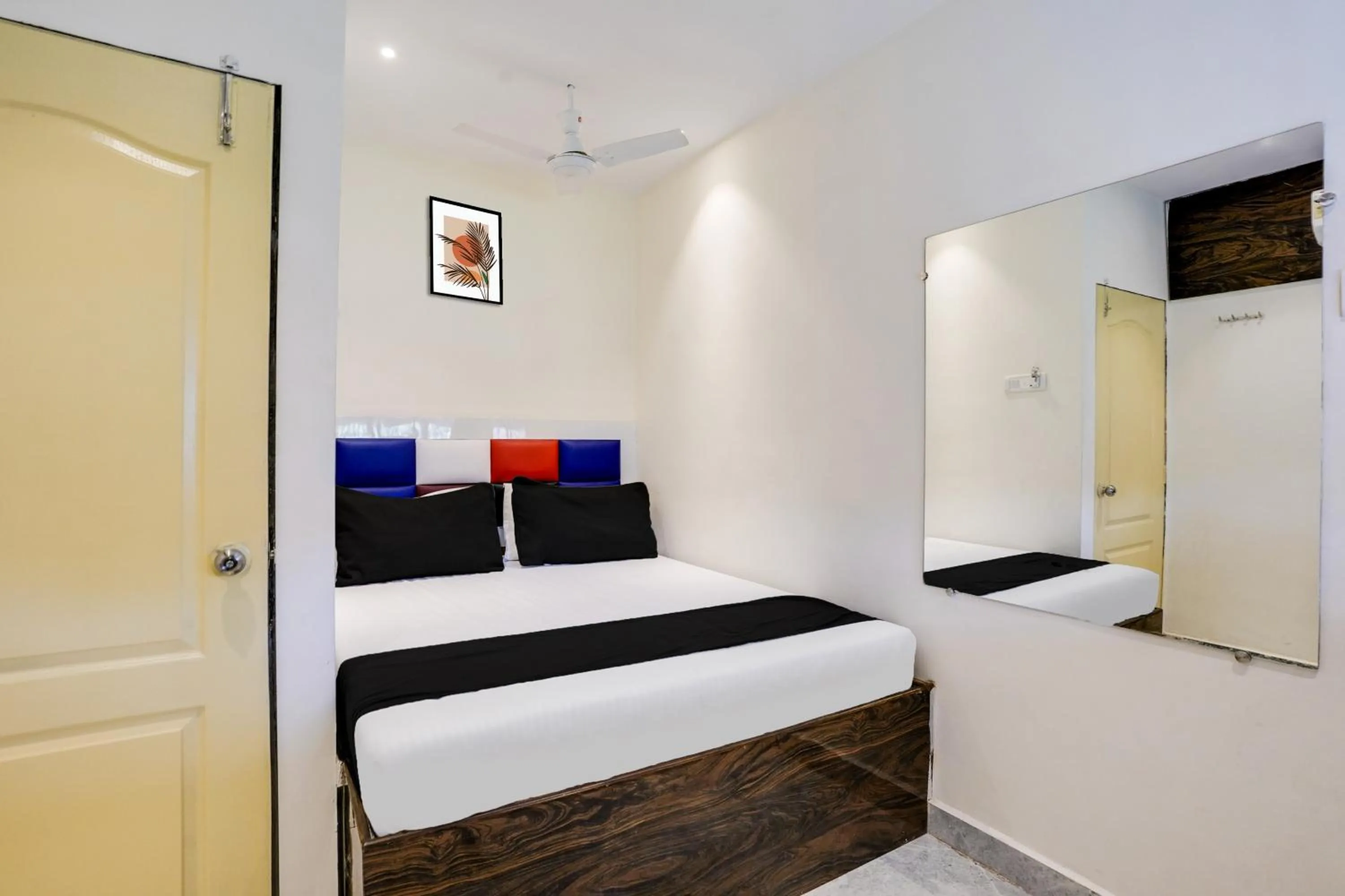 Bedroom, Bed in Hotel Orange Residency