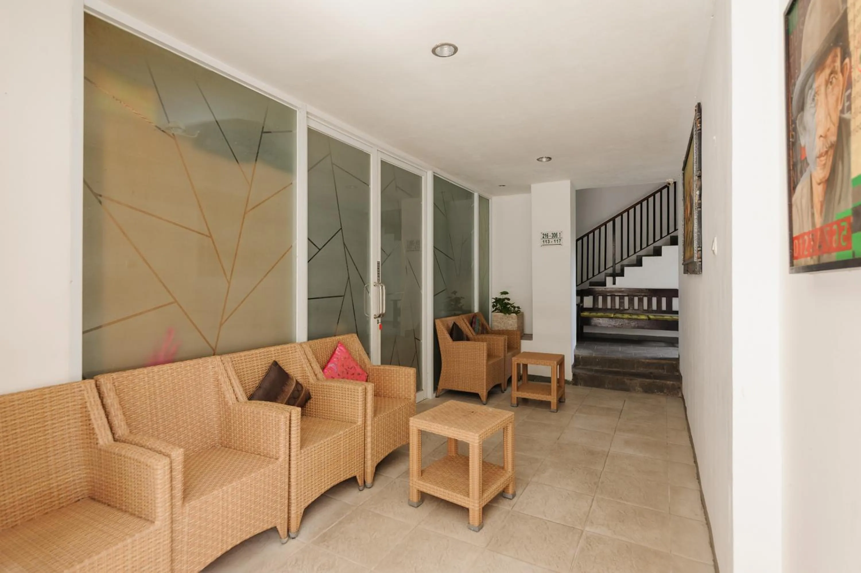 Seating area in RedDoorz at Bali Kepundung Denpasar