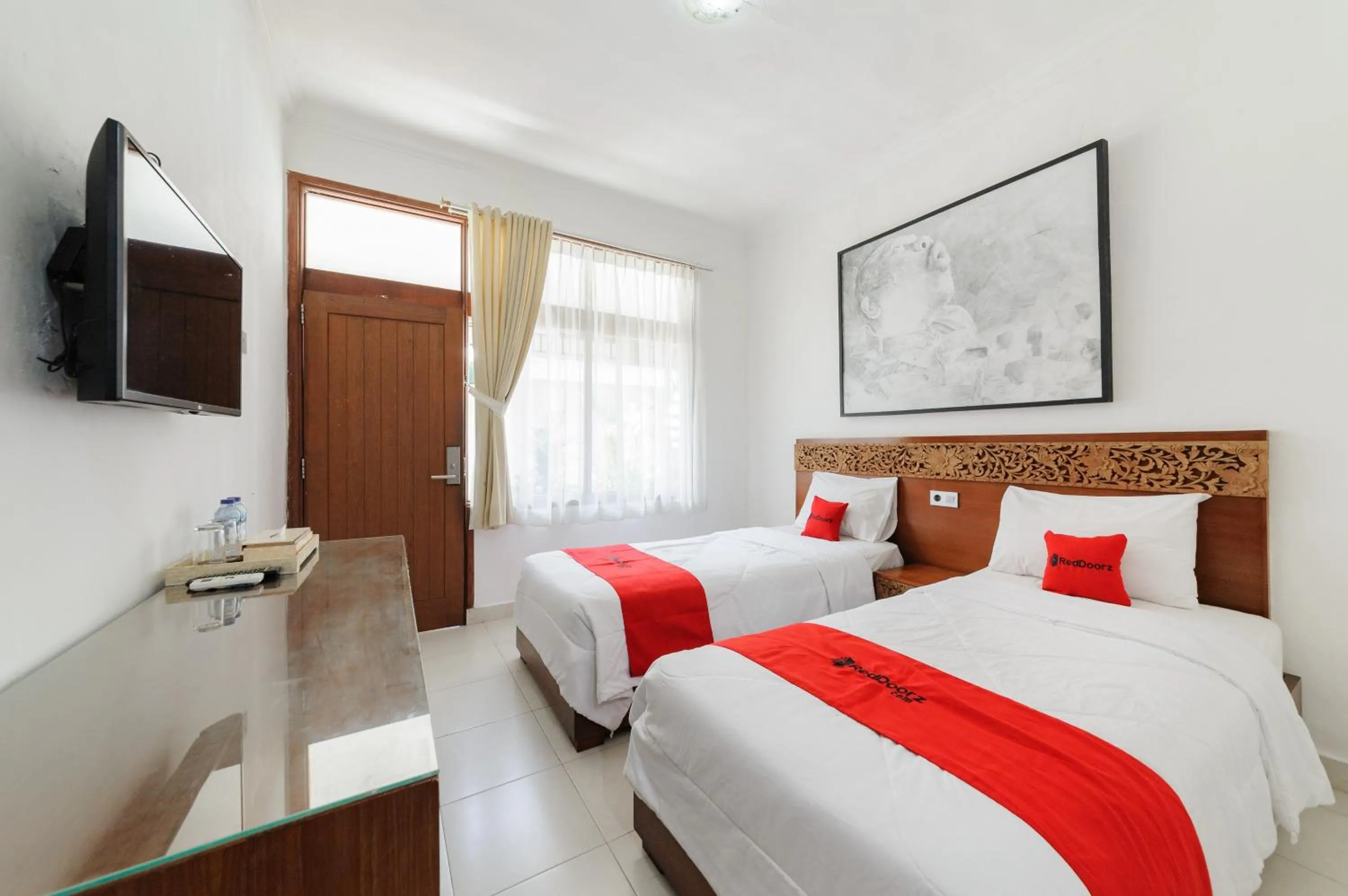 Bedroom, Bed in RedDoorz at Bali Kepundung Denpasar