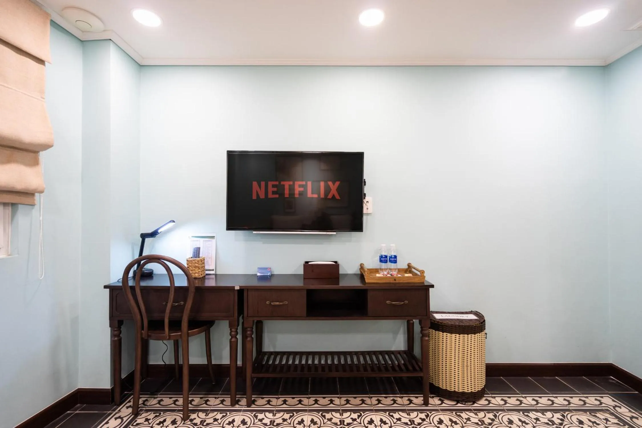 TV and multimedia in Rustique Maison