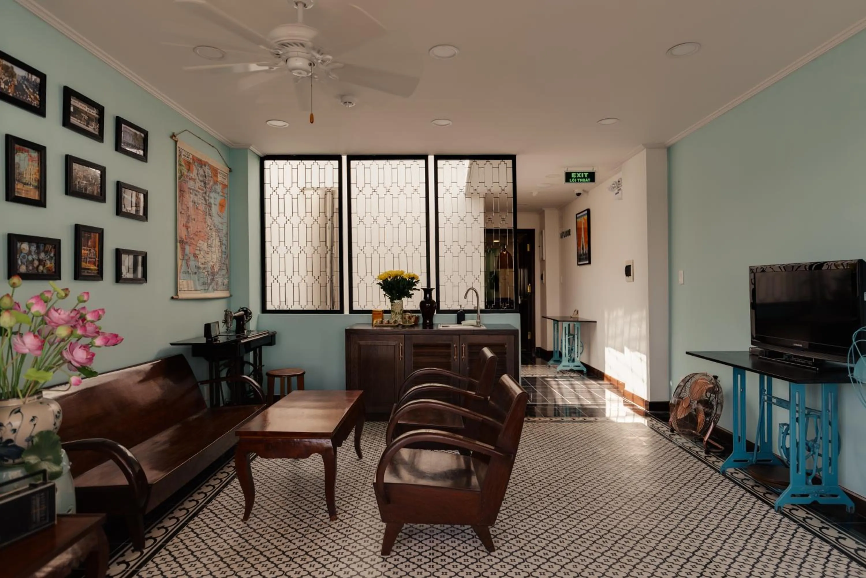 Seating area in Rustique Maison