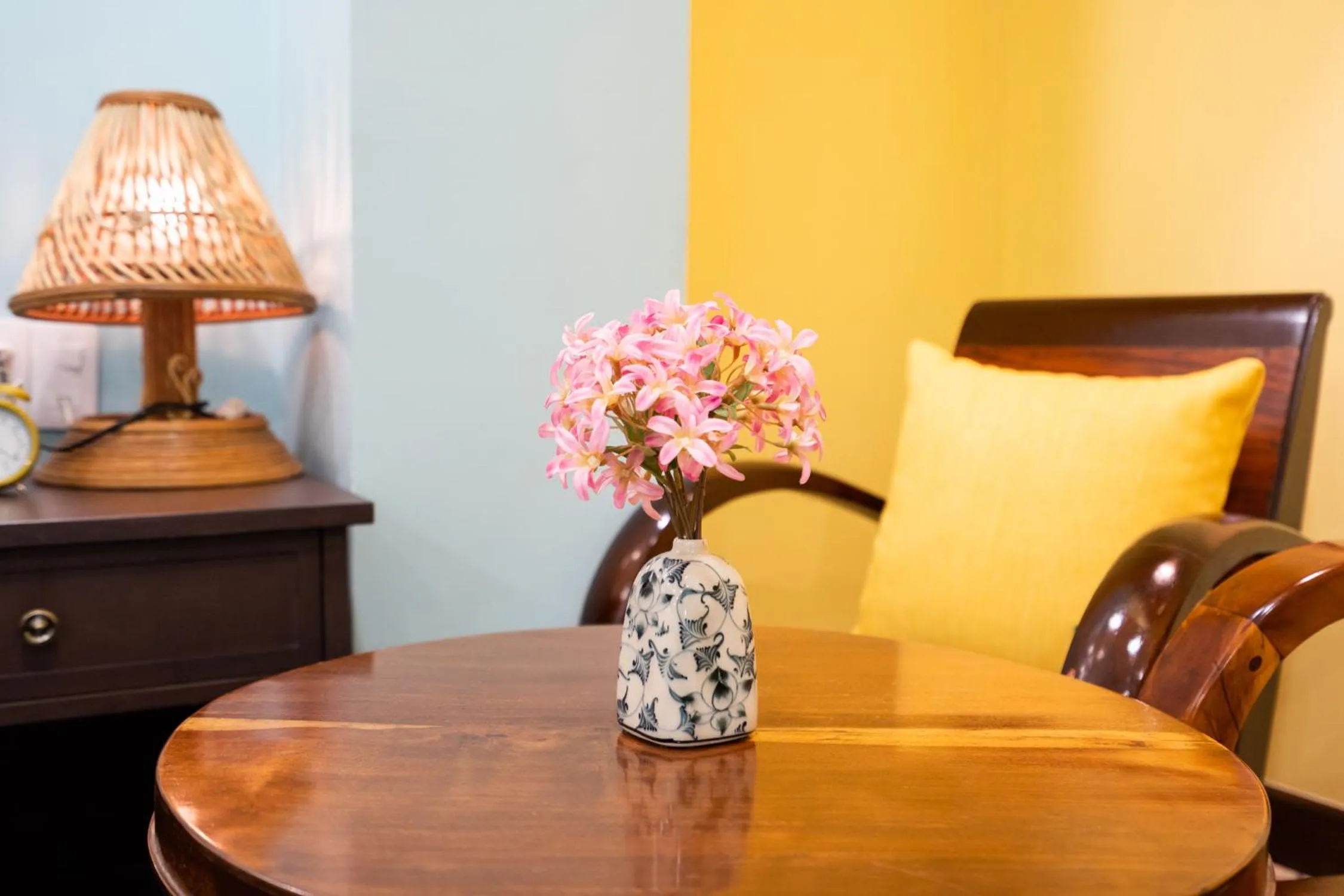 Dining area in Rustique Maison