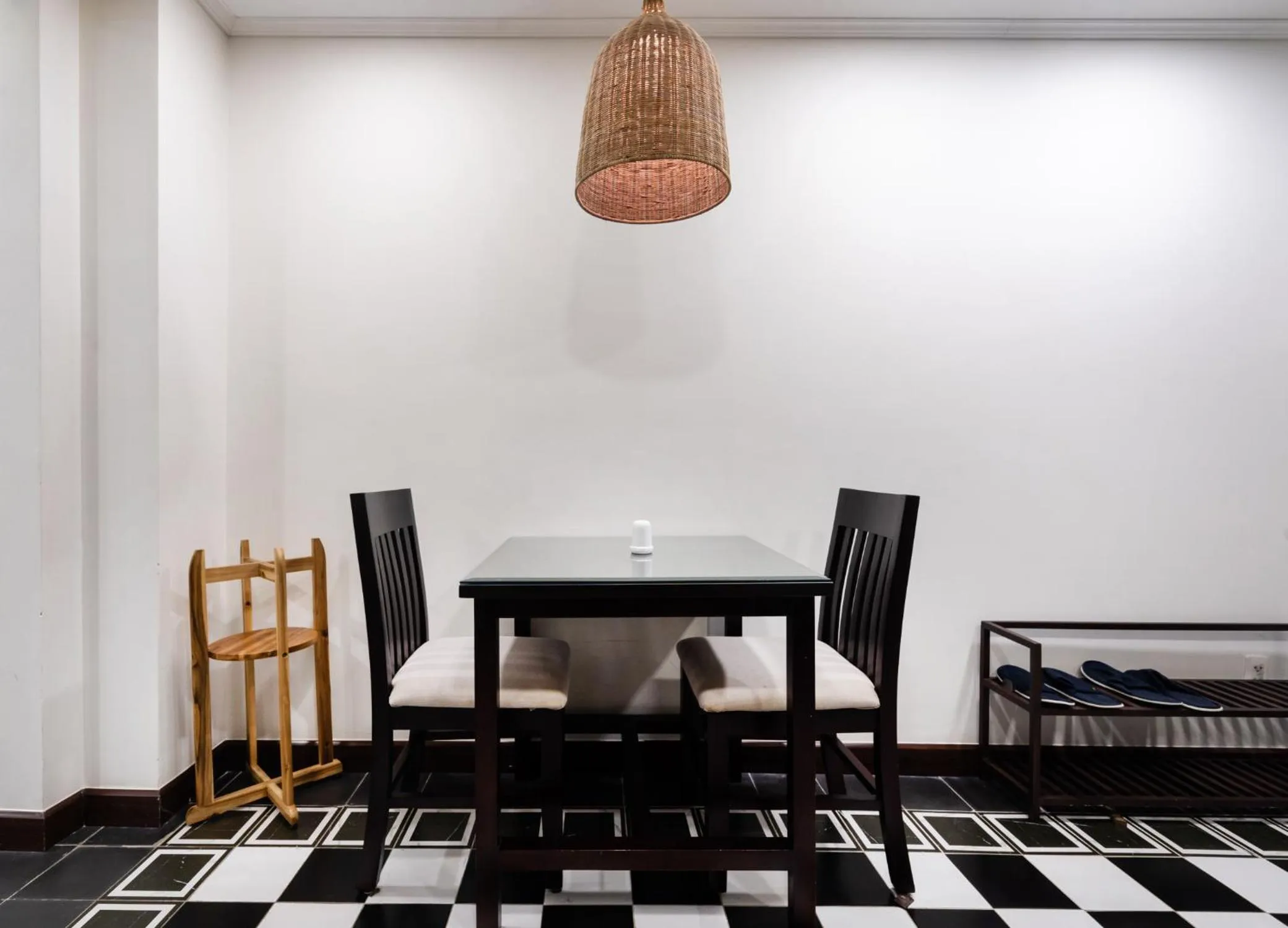 Dining area in Rustique Maison