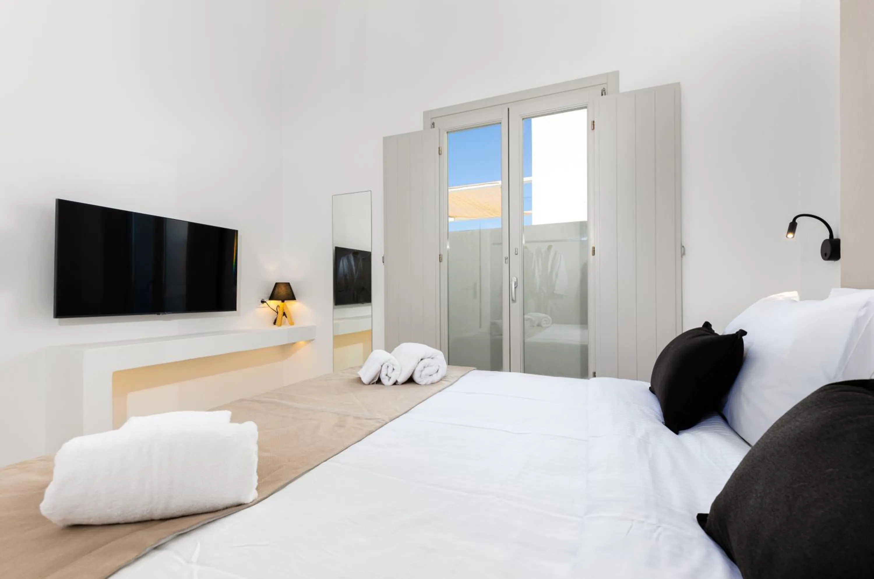 Bed in SERAPIAS SUITES