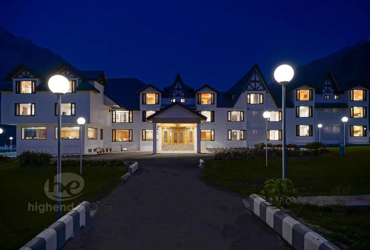 Property building in Country Inn & Suites By Radisson Sonamarg