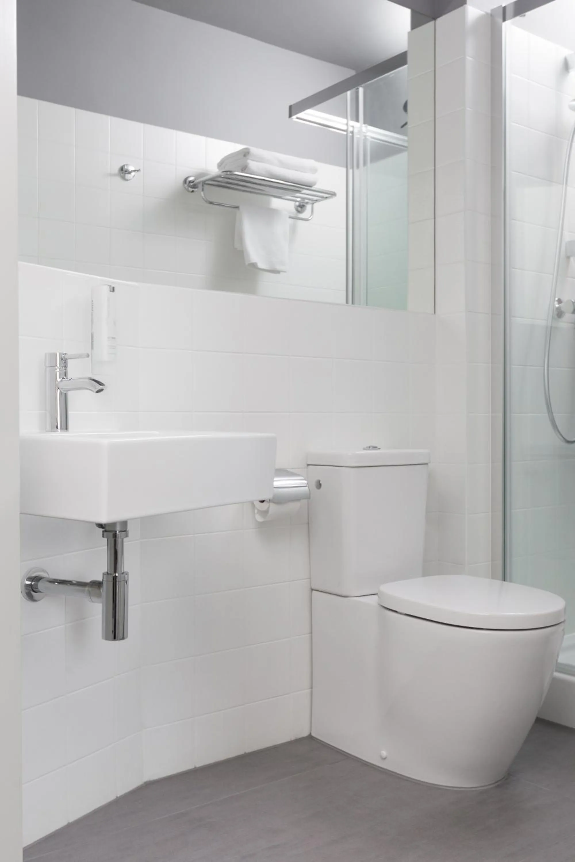 Toilet in Hotel Perła