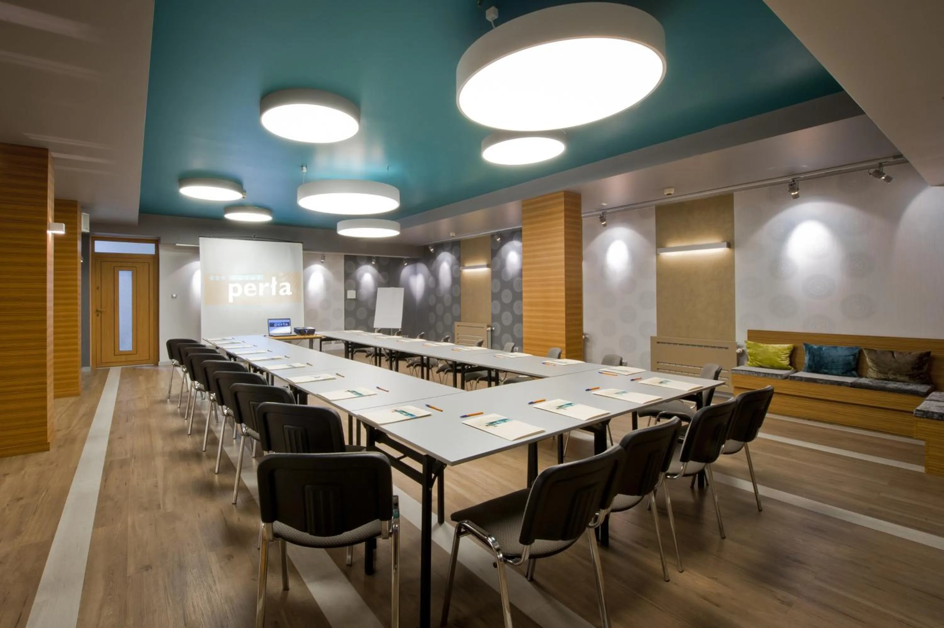 Business facilities in Hotel Perła