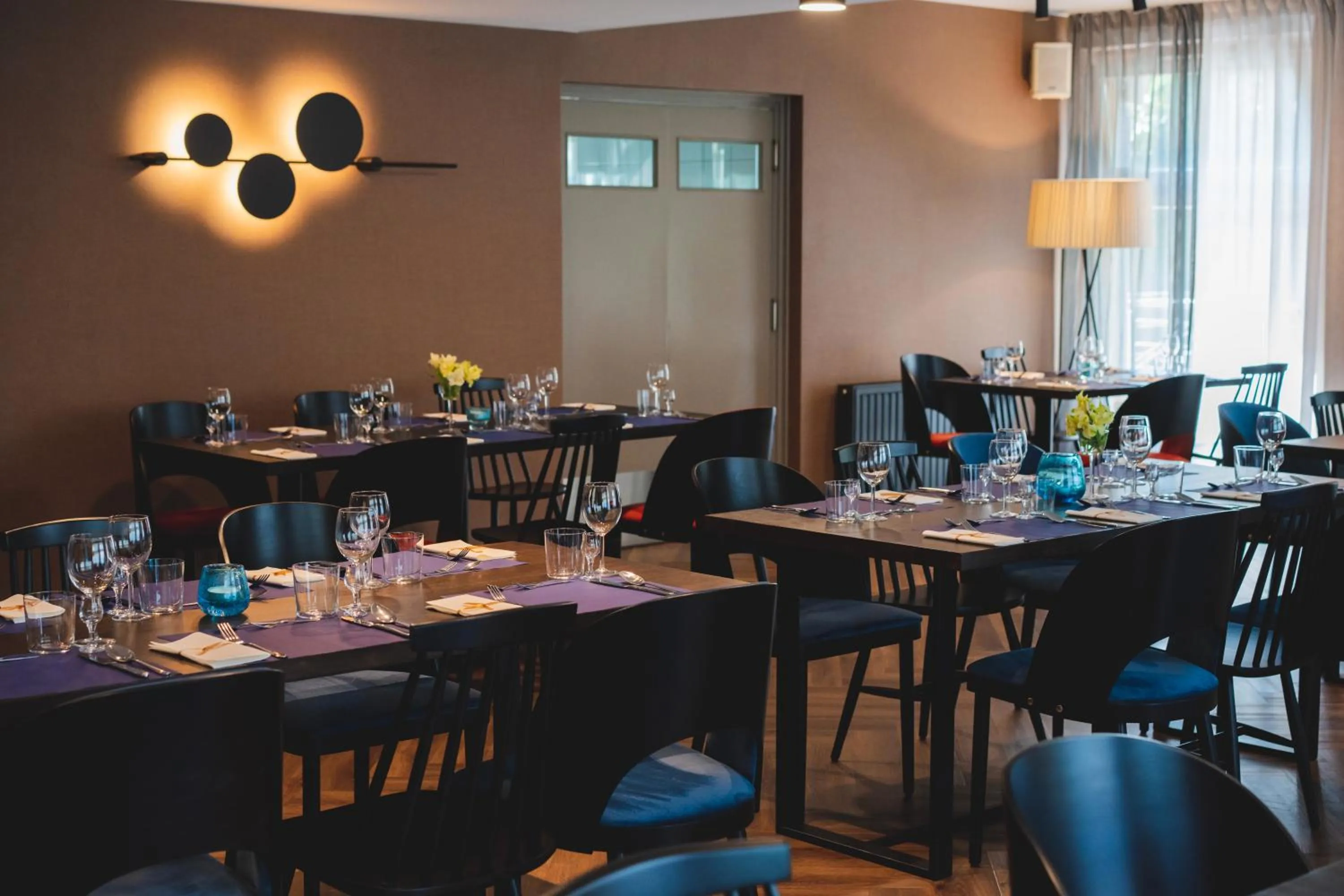 Restaurant/places to eat in Hotel Perła