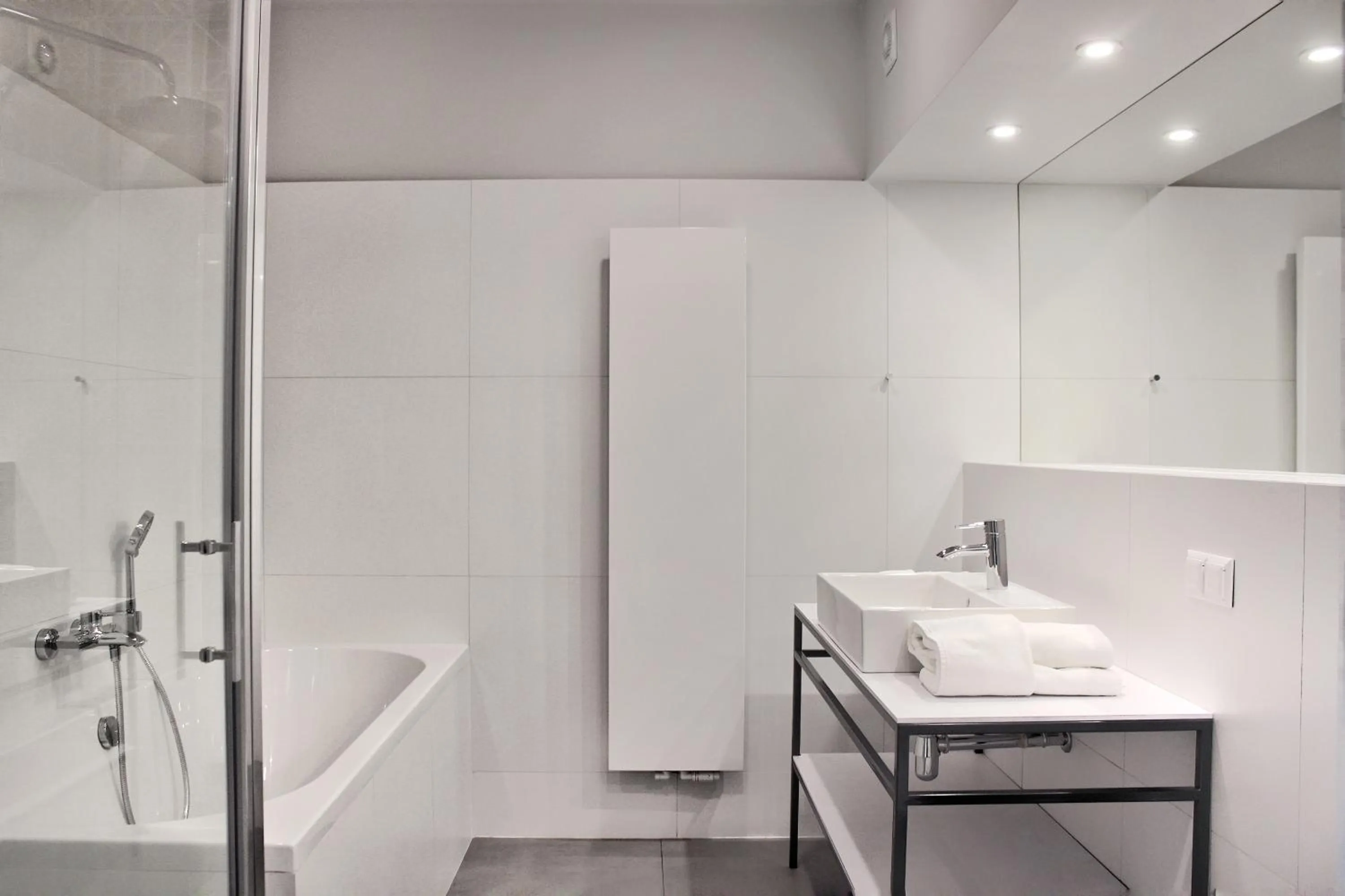 Shower in Hotel Perła