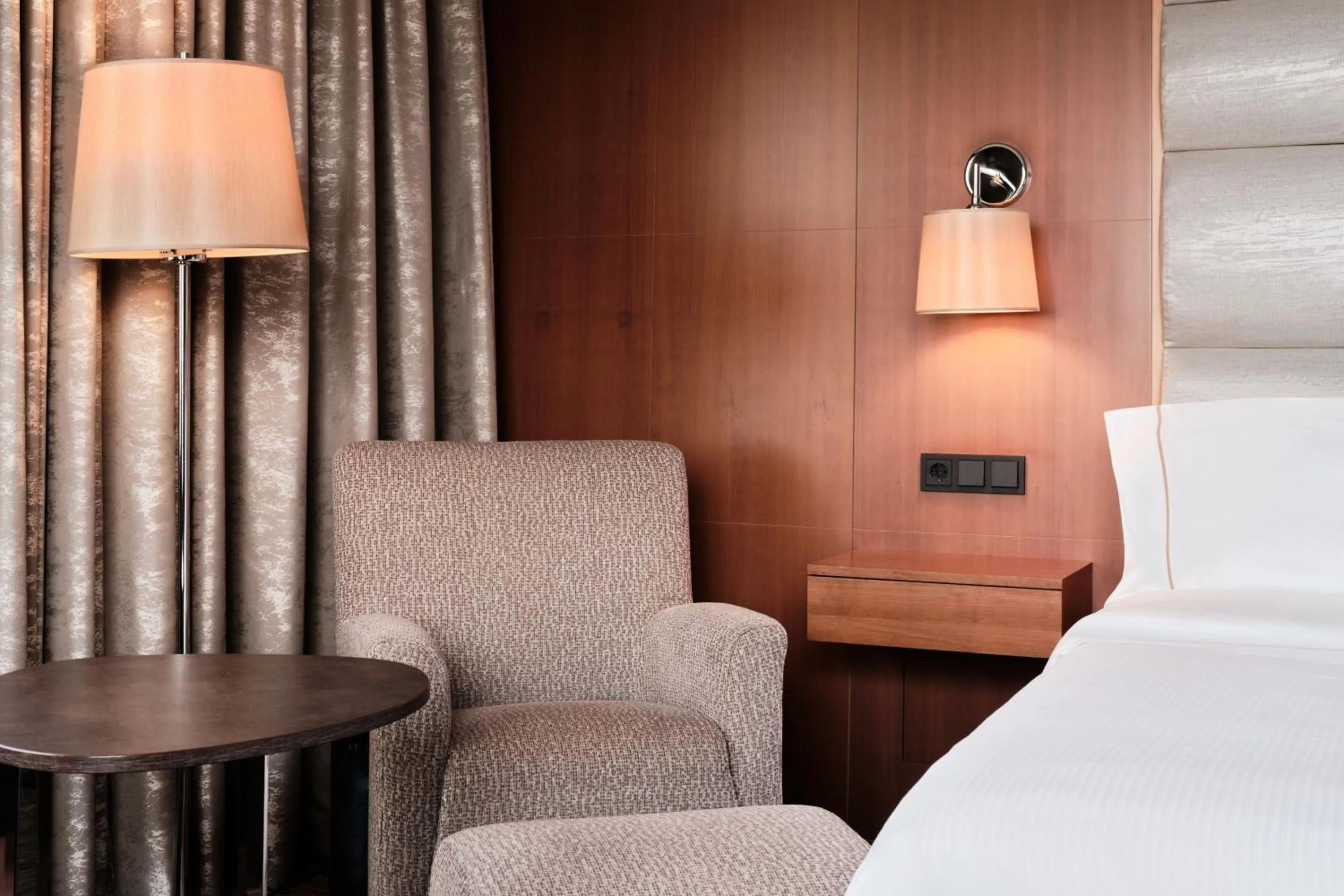 Photo of the whole room, Bed in The Westin Warsaw