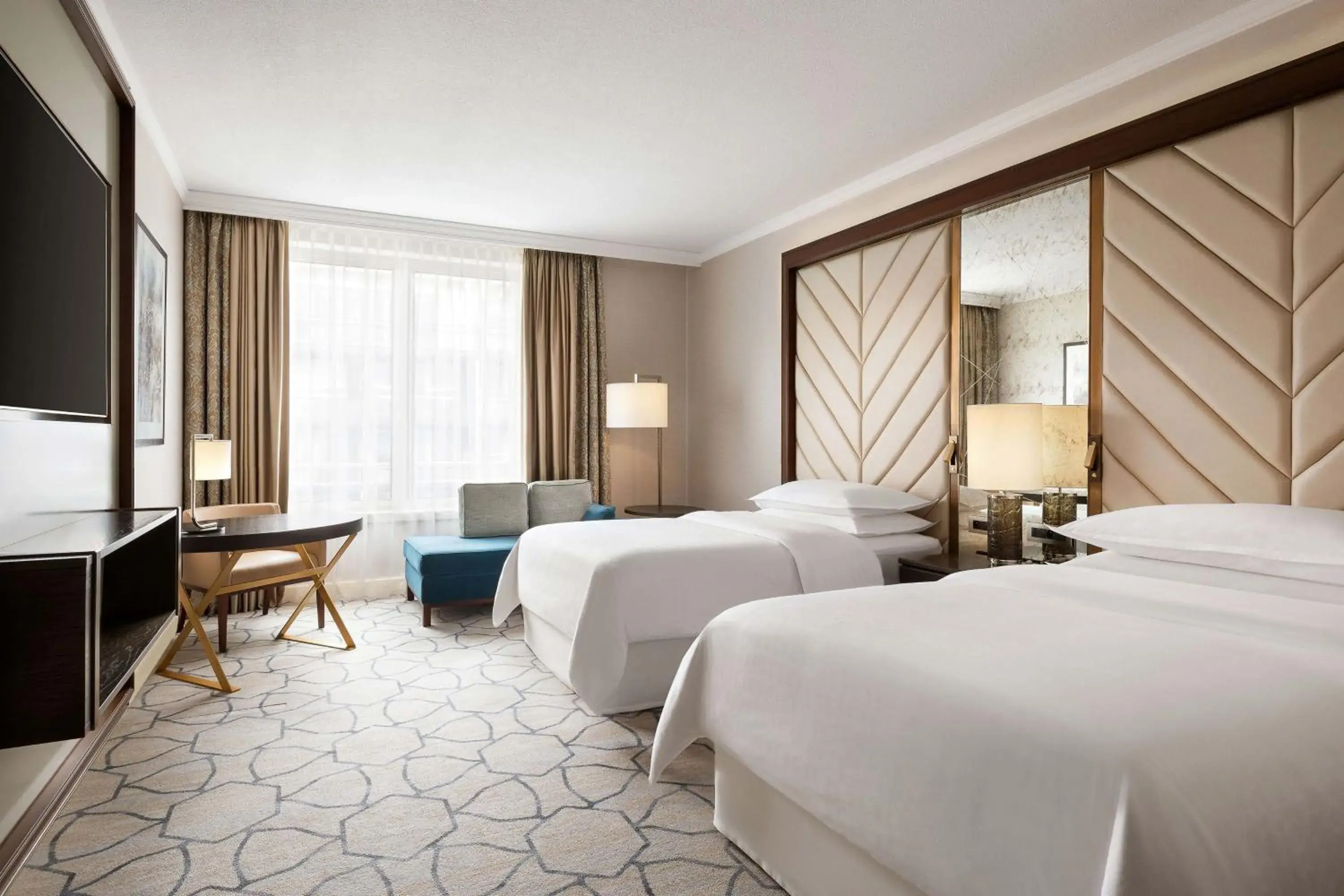 Classic, Guest room, 2 Twin in Sheraton Grand Warsaw Classic, Guest room, 2 Twin in Sheraton Grand Warsaw