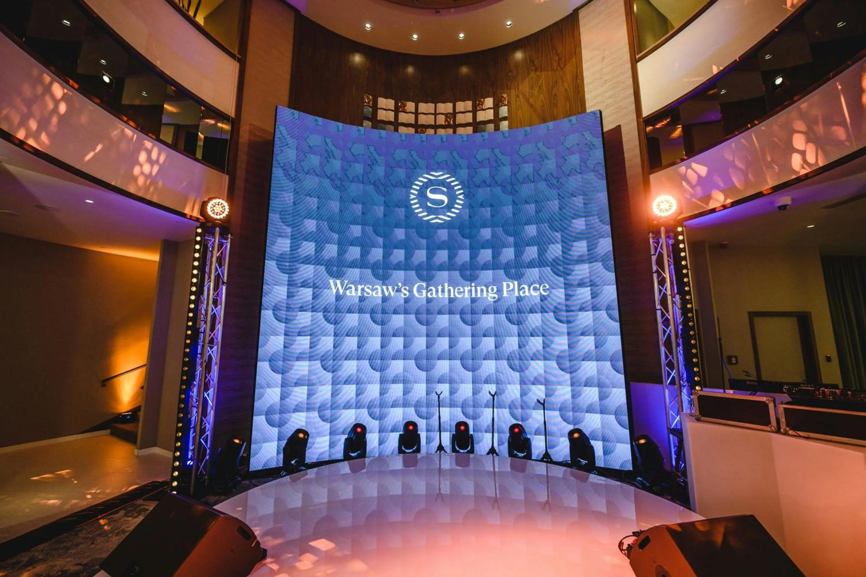 Lobby or reception in Sheraton Grand Warsaw