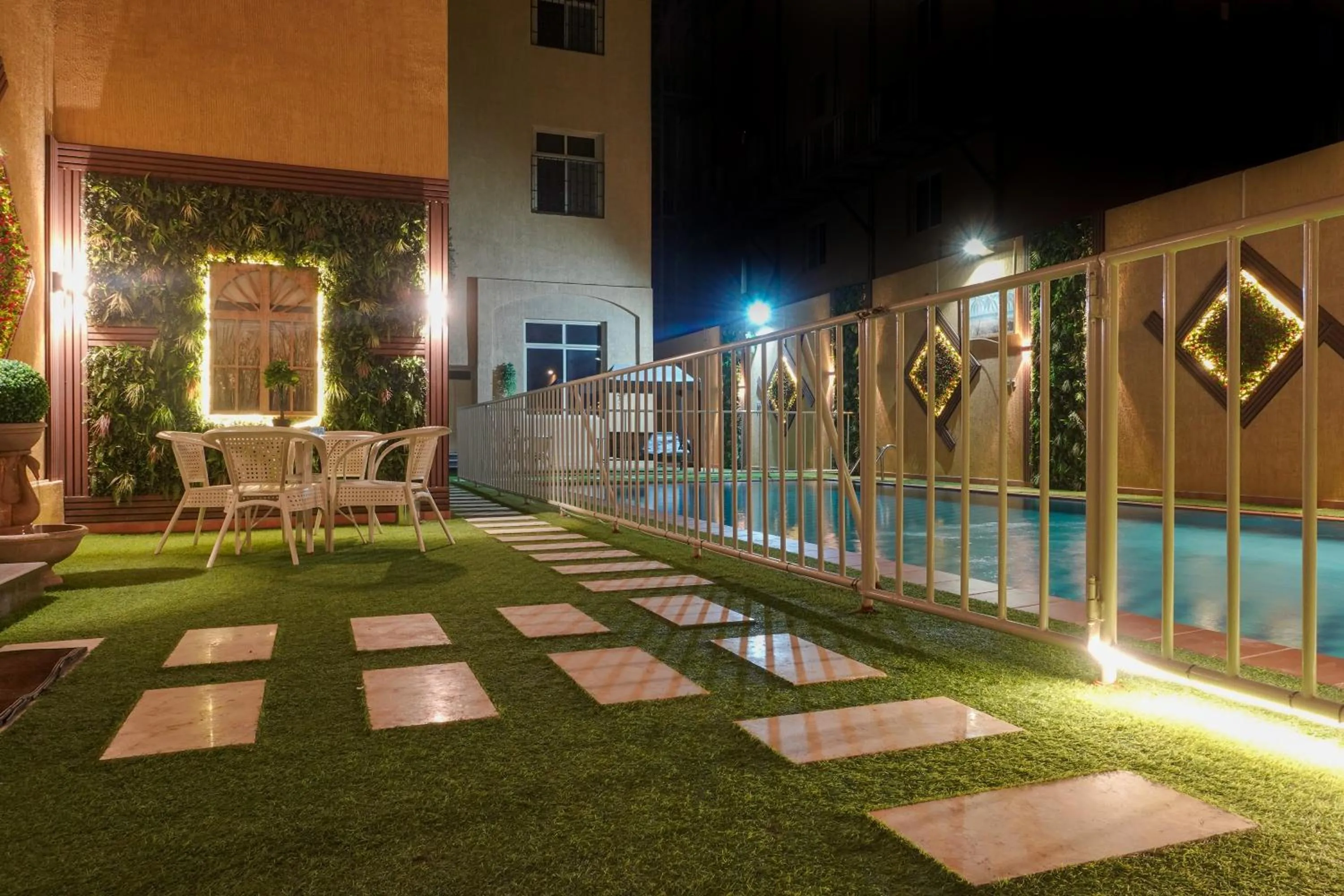 Patio in شقق منازل سوات للشقق المخدومة