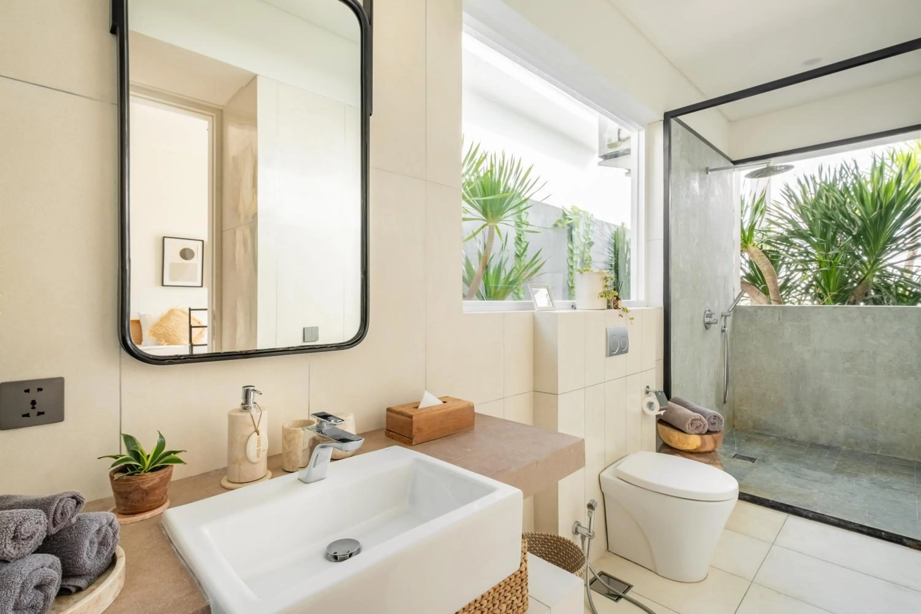 Shower in Villa Osun