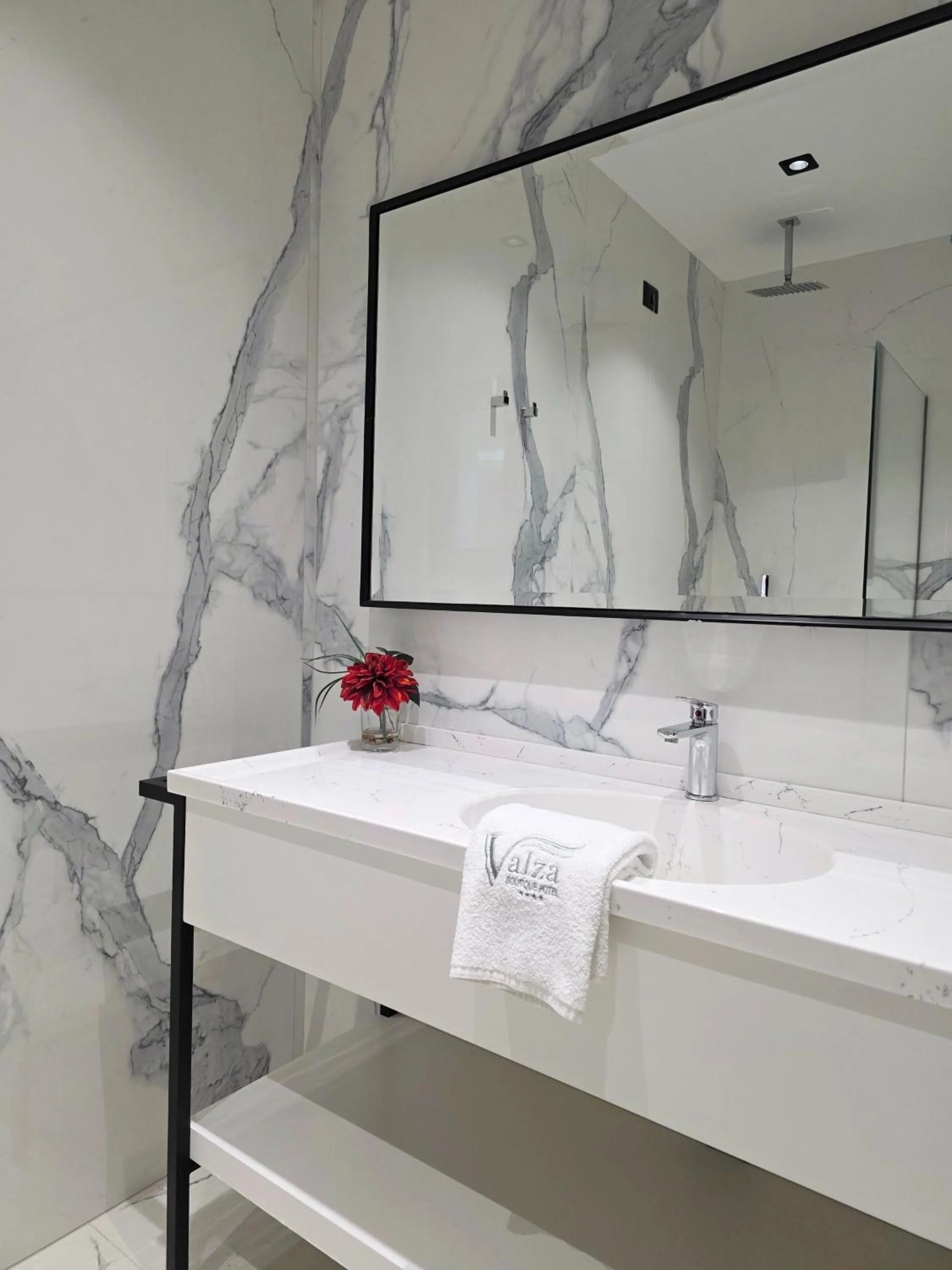 Bathroom in Valza Boutique Hotel