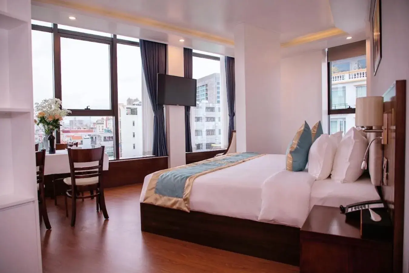 City view, Bed in SALA HOTEL MÓNG CÁI City view, Bed in SALA HOTEL MÓNG CÁI