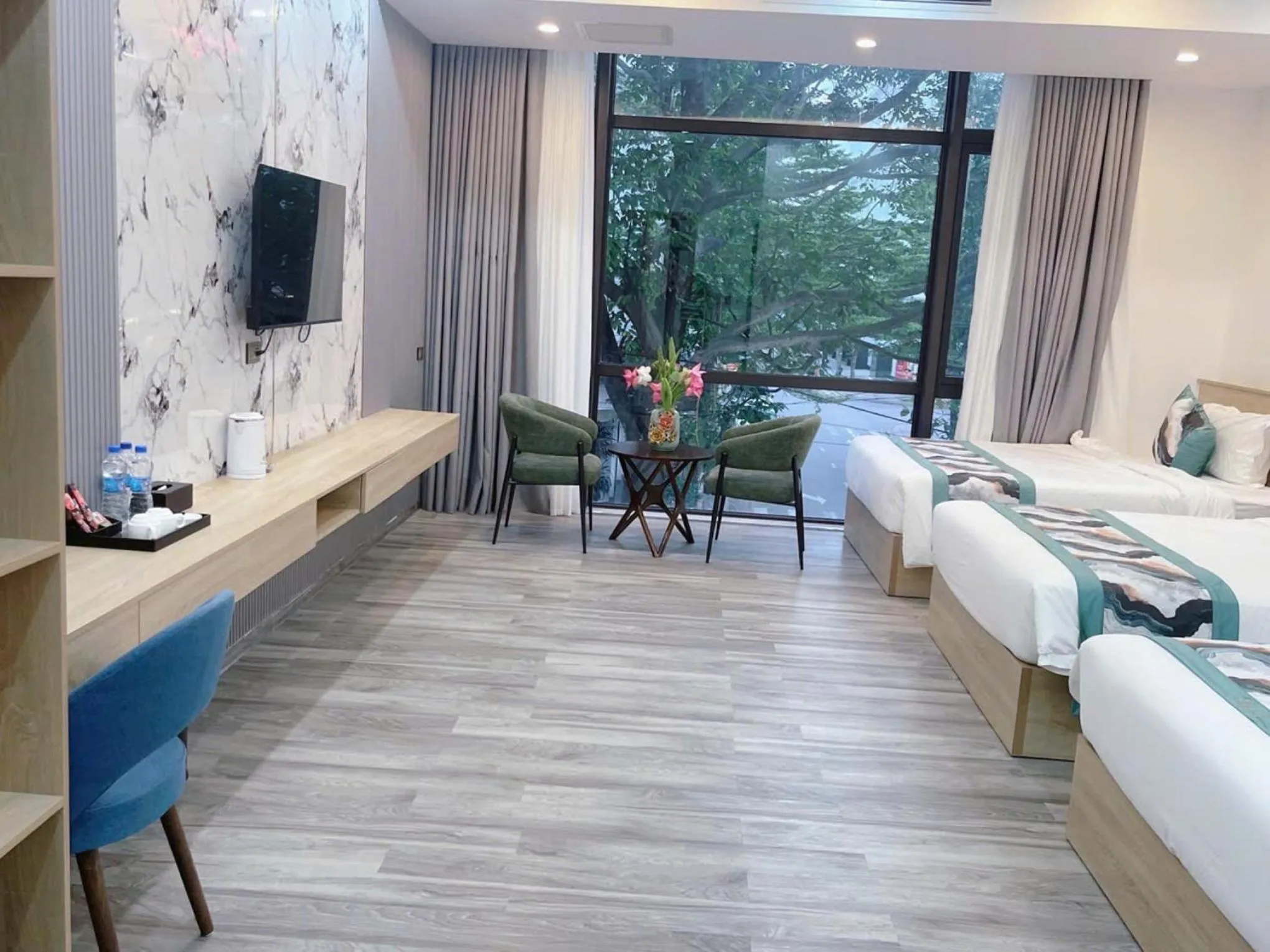 SALA HOTEL MÓNG CÁI