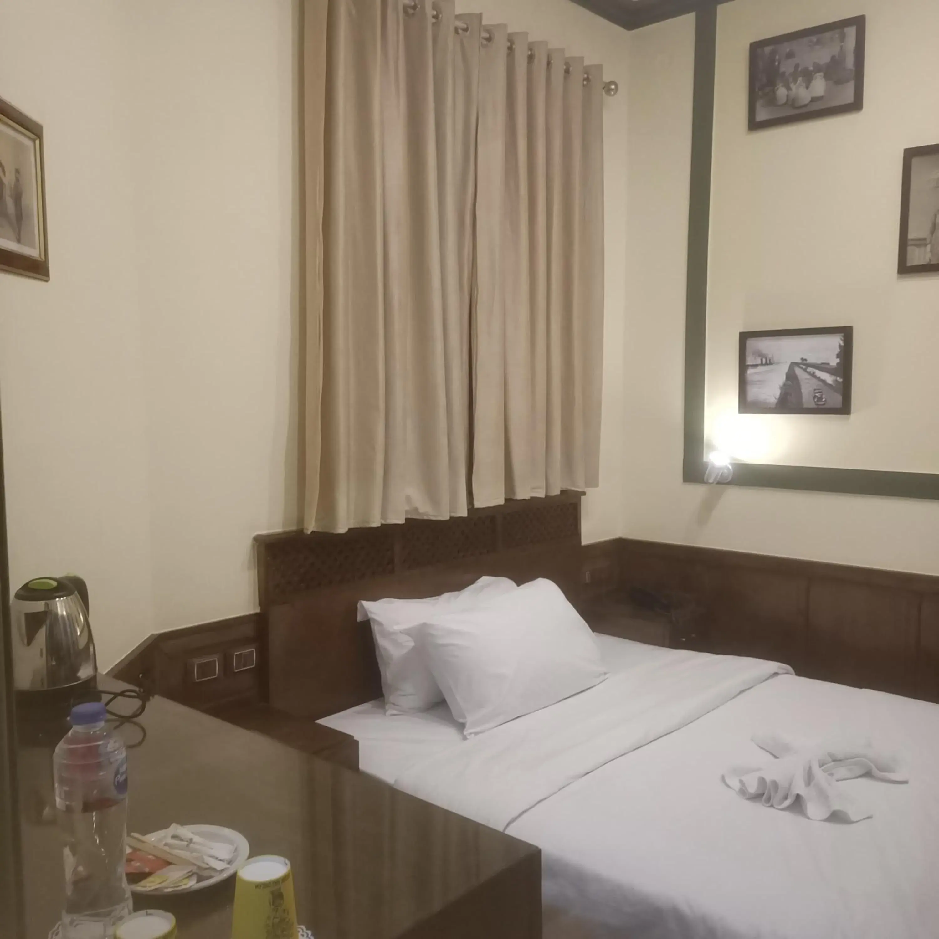 Small Double Room - single occupancy in Carlton Downtown Cairo Small Double Room - single occupancy in Carlton Downtown Cairo
