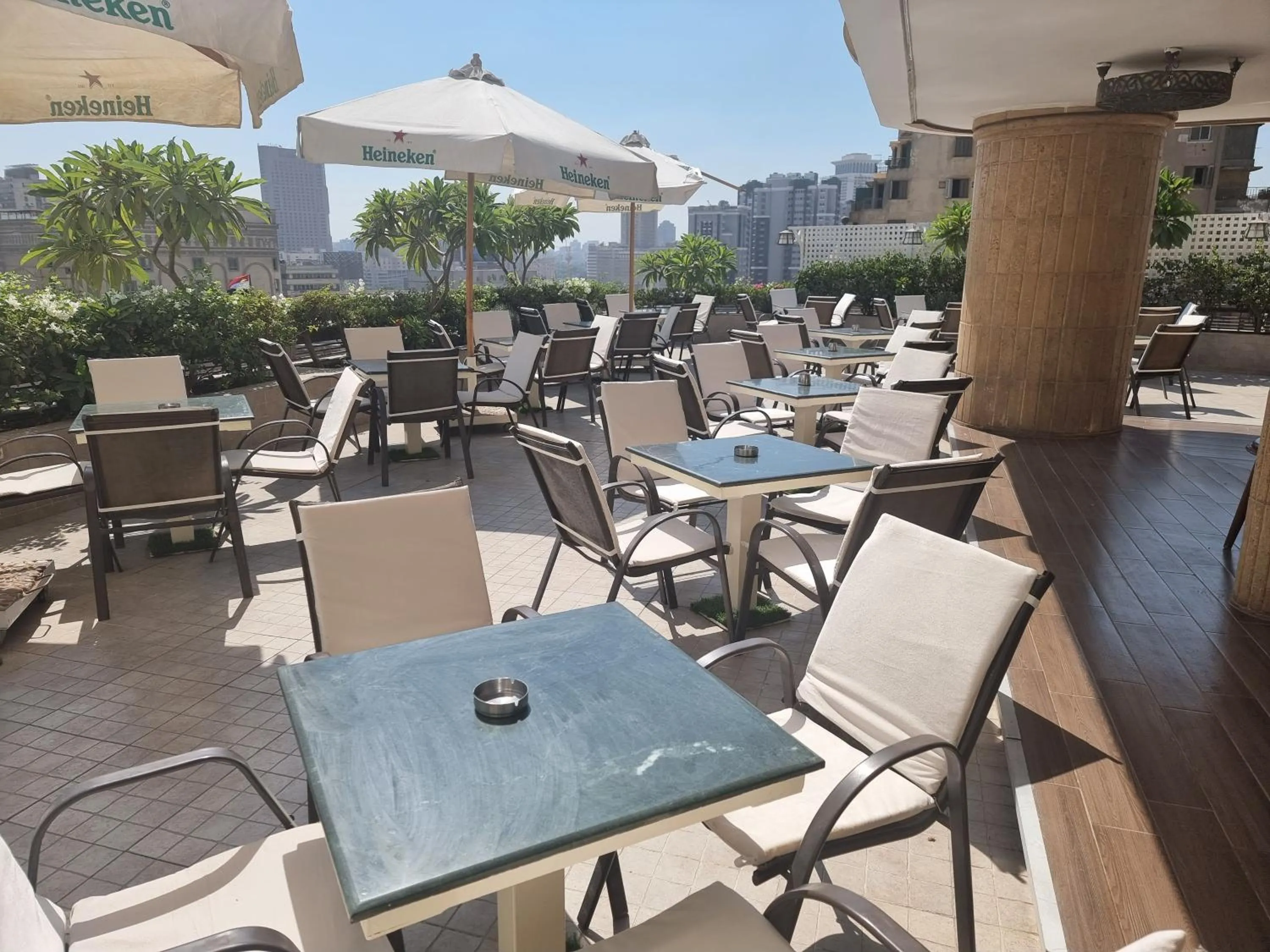 Restaurant/places to eat in Carlton Downtown Cairo