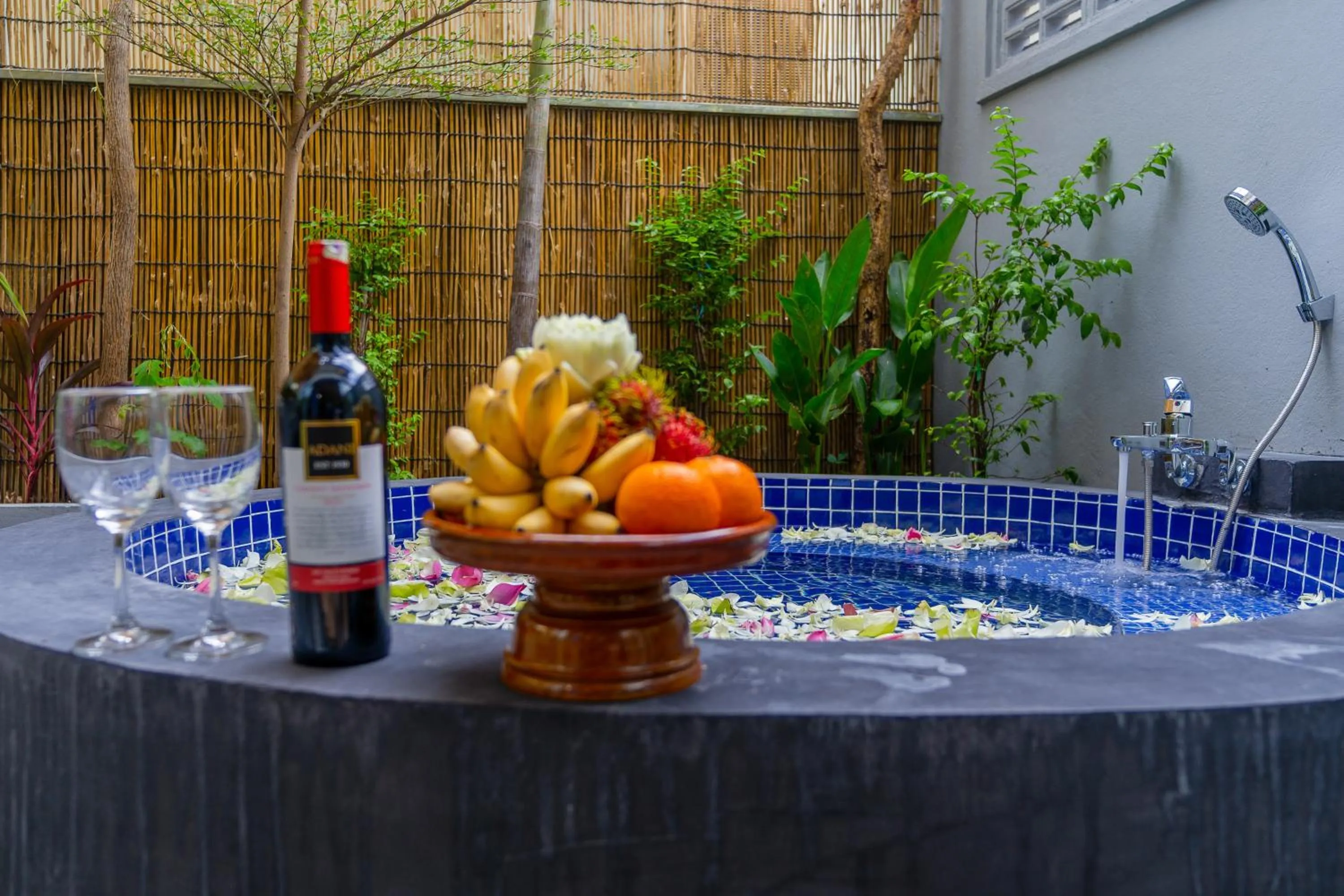 Hot Tub in Angkor Rithy Boutiquese