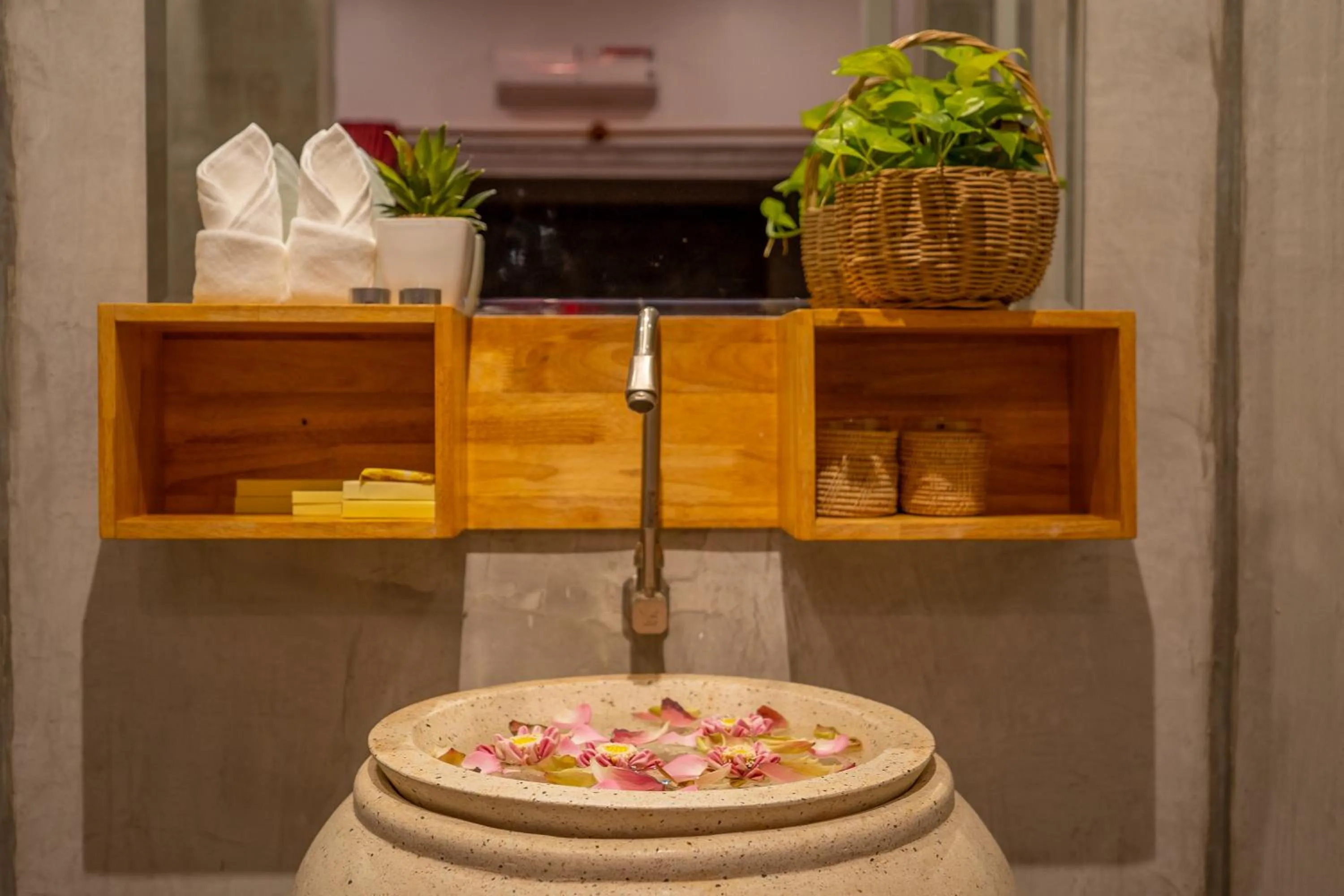 Toilet in Angkor Rithy Boutiquese