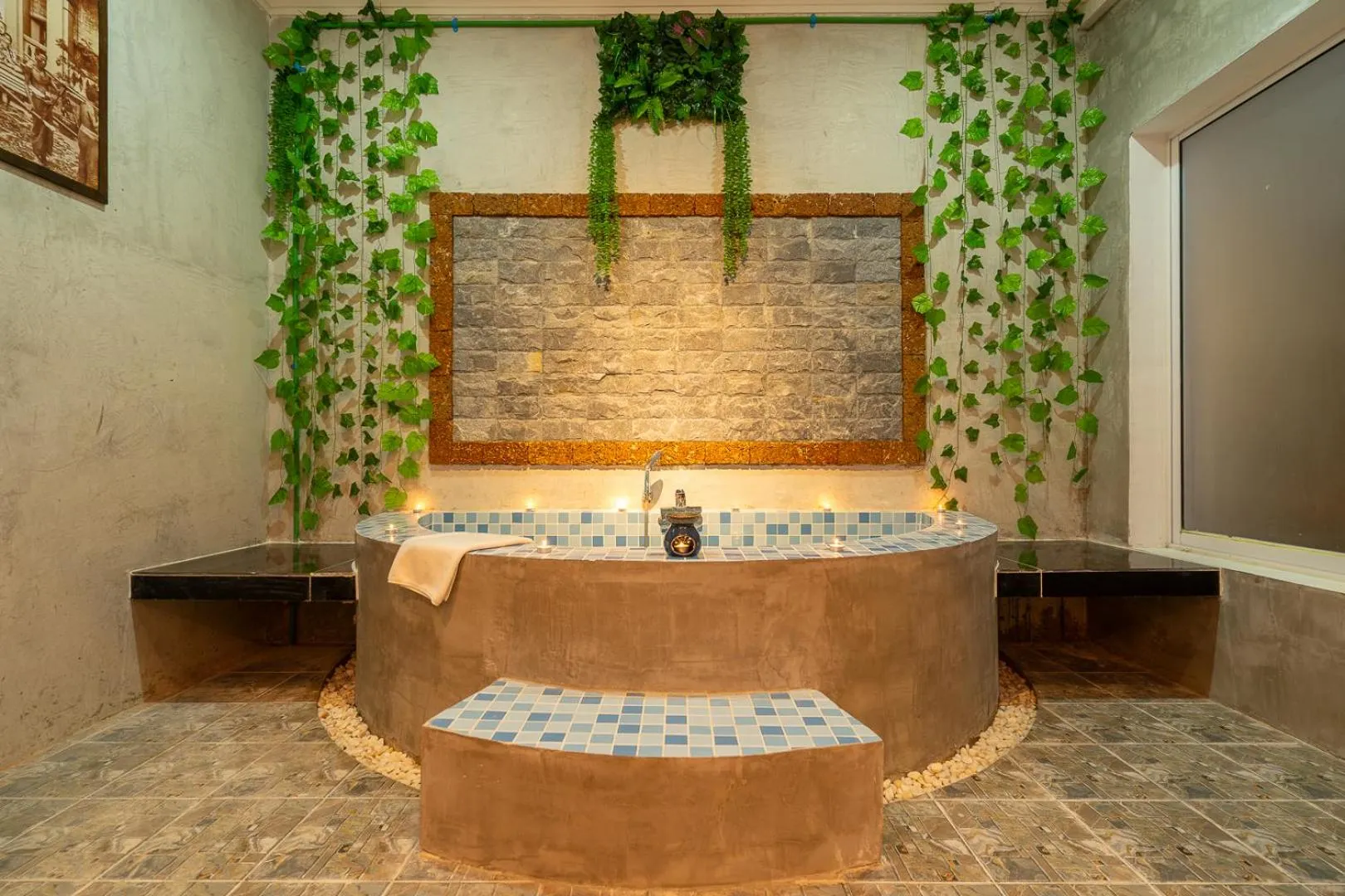 Hot Tub in Angkor Rithy Boutiquese