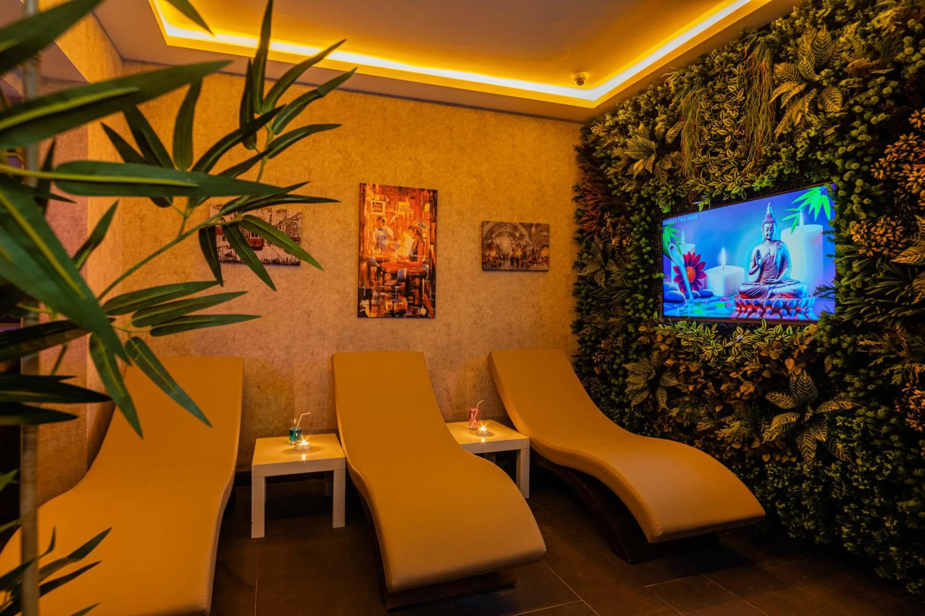 Spa and wellness centre/facilities in Demiray Hotel Old City