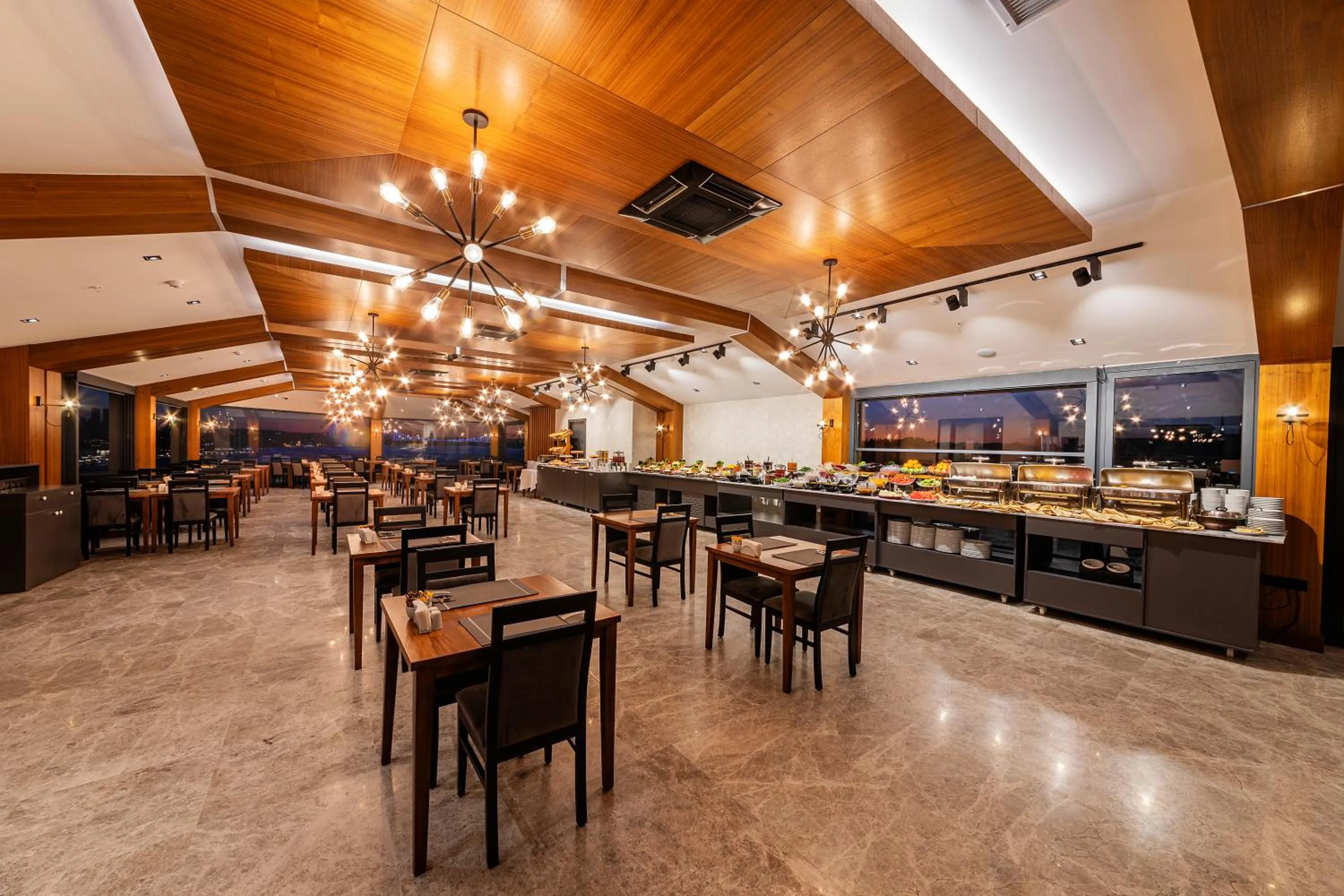 Restaurant/places to eat in Demiray Hotel Old City